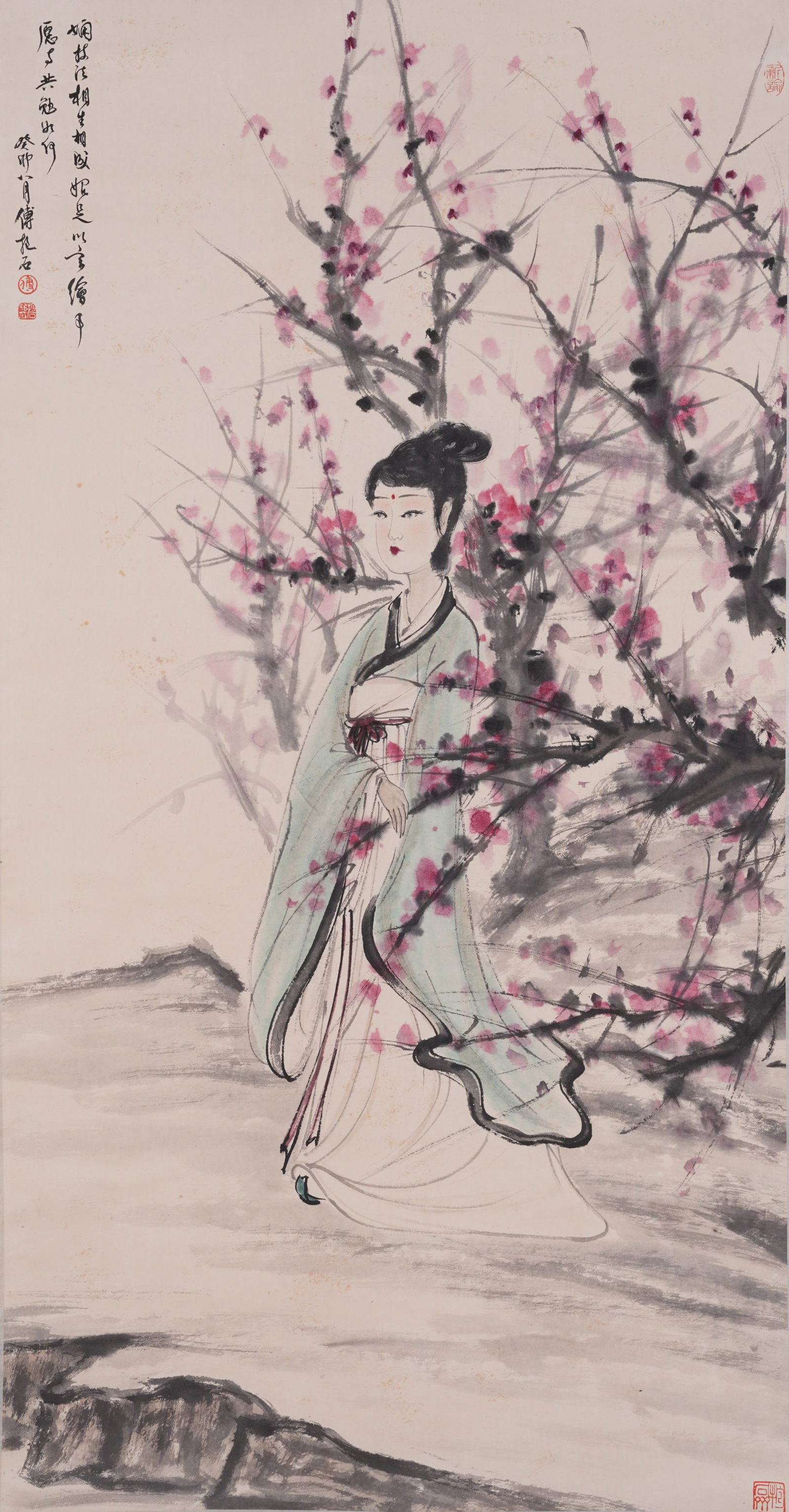 A FIGURE PAINTING ON PAPER BY FU BAOSHI.傅抱石: Figure Painting on Paper by Fu Baoshi.傅抱石