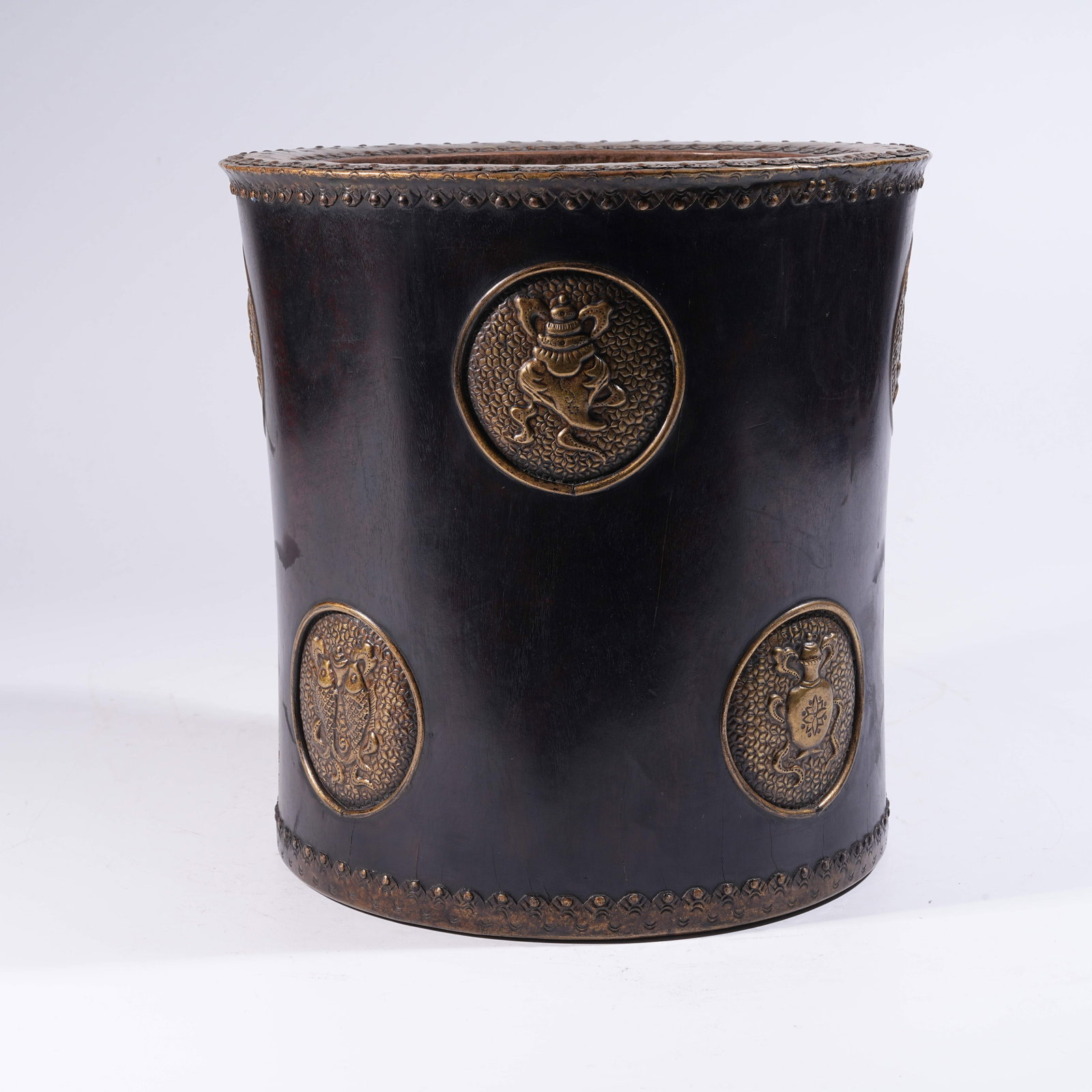 A BRUSH POT IN ZITAN WOOD INLAID WITH BRONZE, DECORATED WITH EIGHT TREASURES MOTIF: Brush Pot in Zitan Wood Inlaid with Bronze, Decorated with Eight Treasures Motif