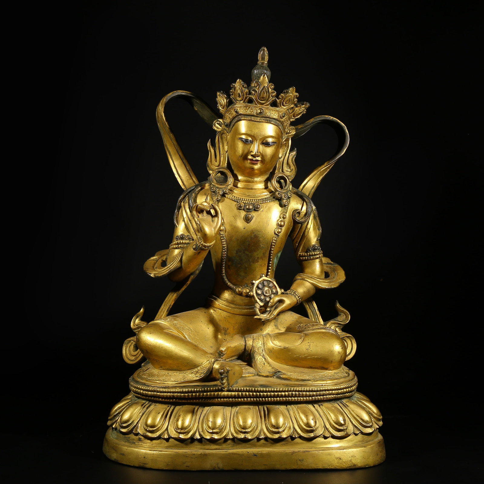 A GILDED BRONZE STATUE OF MAHAVIRA VAJRA BUDDHA: Gilded Bronze Statue of Mahavira Vajra Buddha