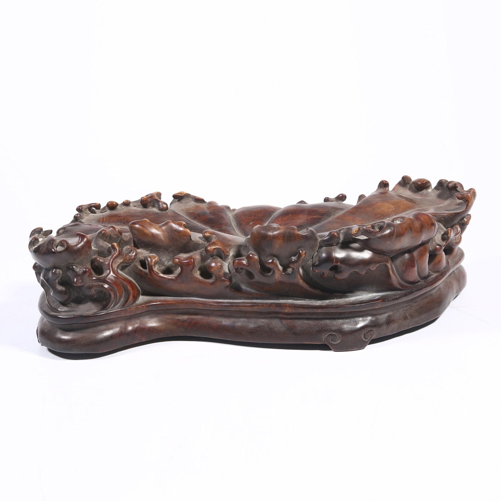 A HUANGHUALI BASE WITH OCEAN WAVE PATTERN (1 of 7)