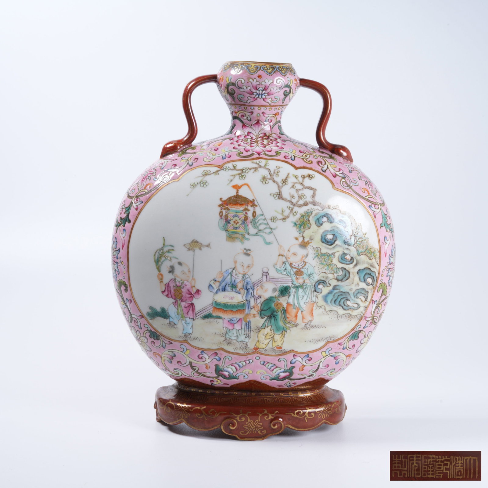 A FAMILLE ROSE MOON WALL VASE WITH RIBBON EARS AND CHILDREN PLAYING PATTERN (1 of 9)