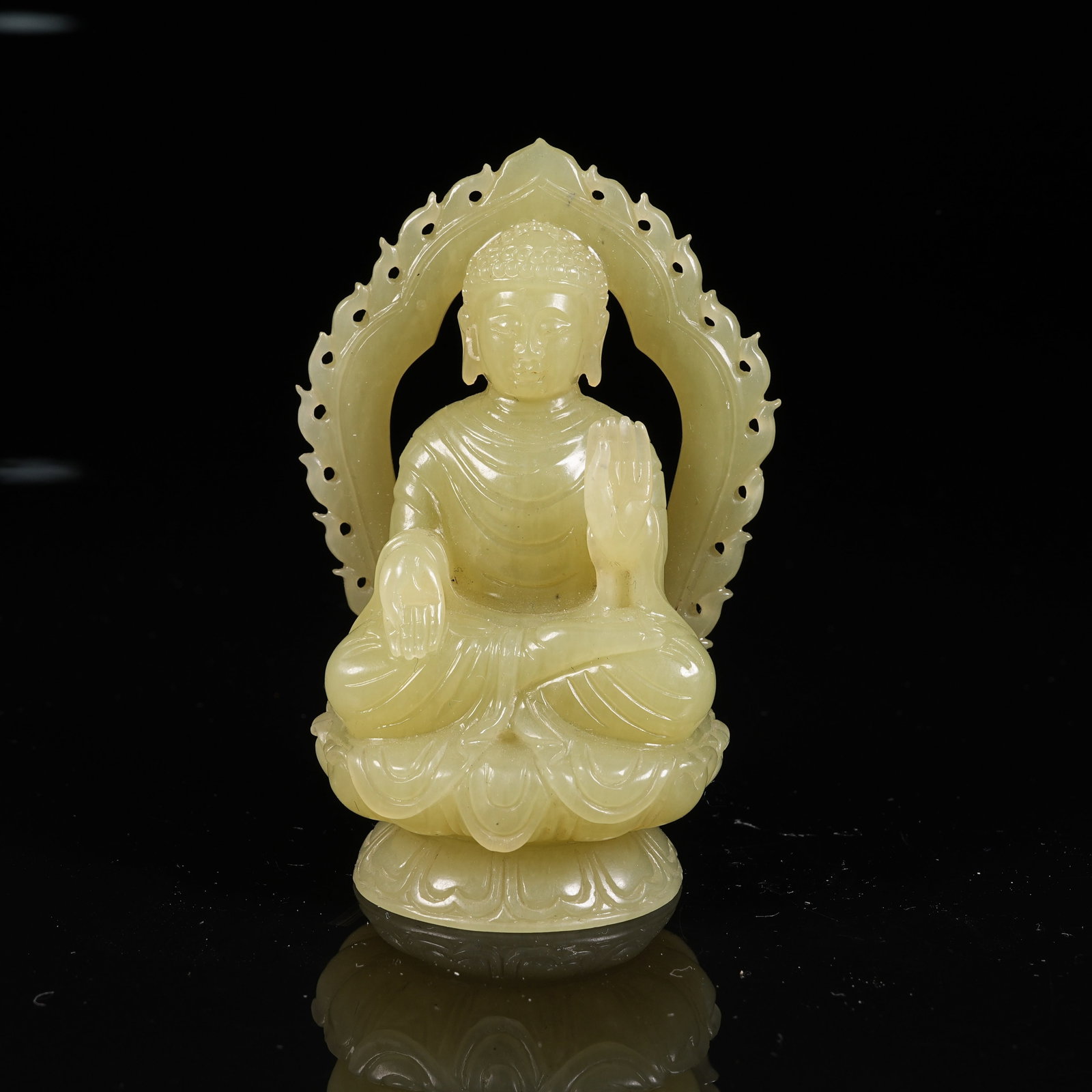 A HETIAN YELLOW JADE SEATED STATUE OF SAKYAMUNI (1 of 9)