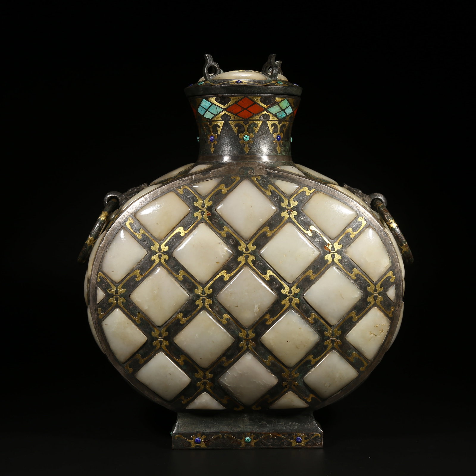 A GILT AND SILVER INLAID BRONZE FLAT EWER WITH HETIAN JADE INLAY (1 of 10)