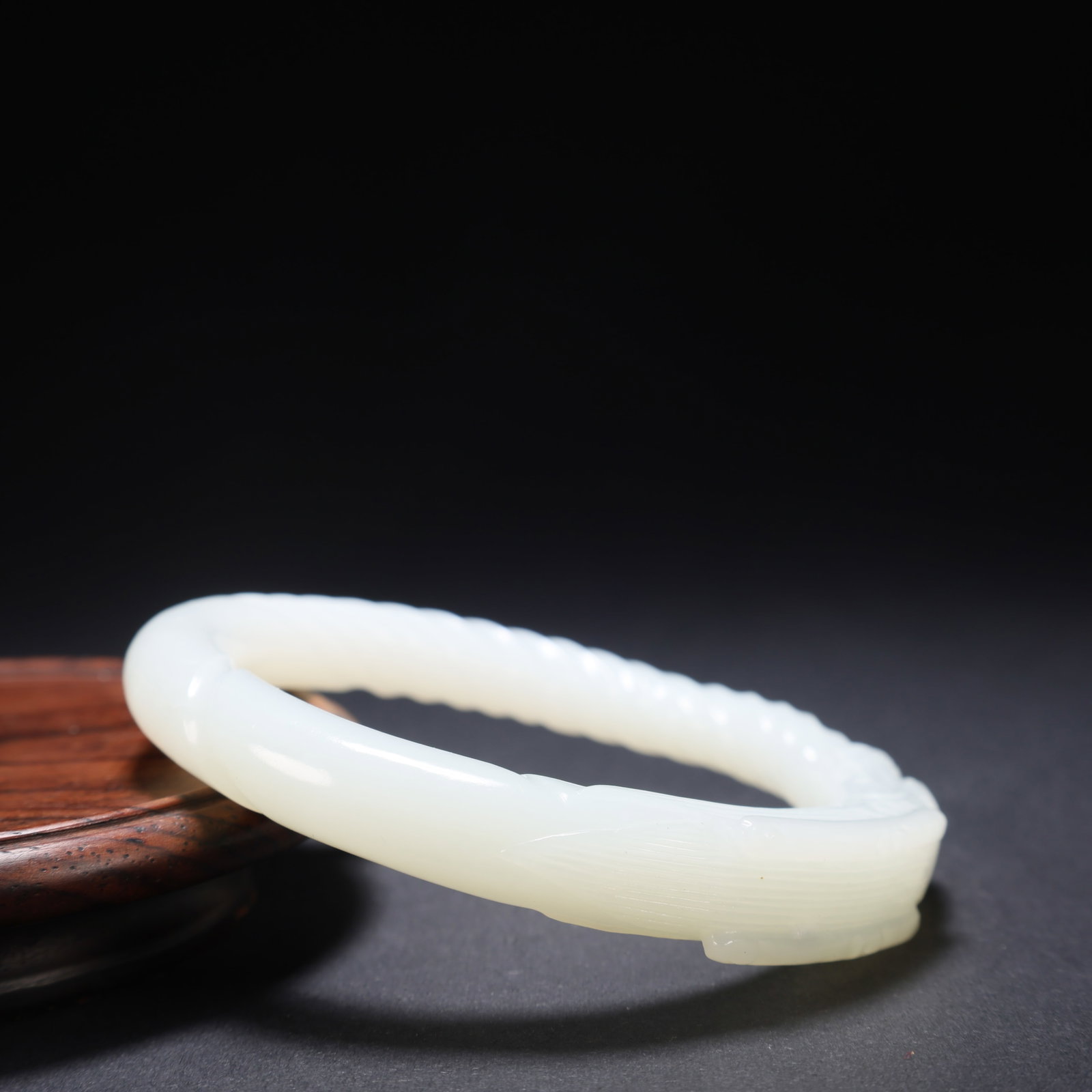 A HETIAN JADE DRAGON-PATTERN BRACELET - 3