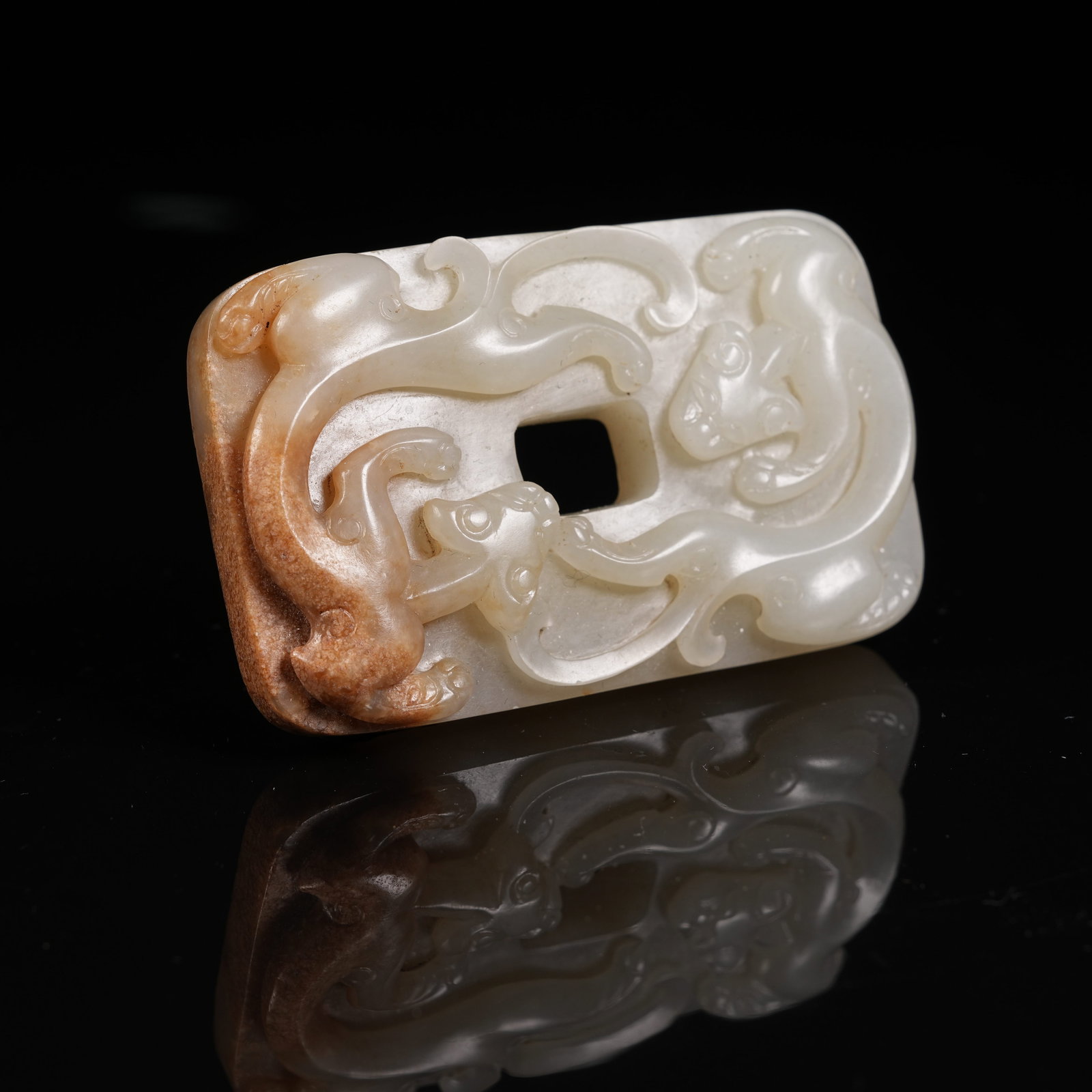 A ANCIENT JADE PLAQUE WITH CHILONG PATTERN: Ancient Jade Plaque with Chilong Pattern