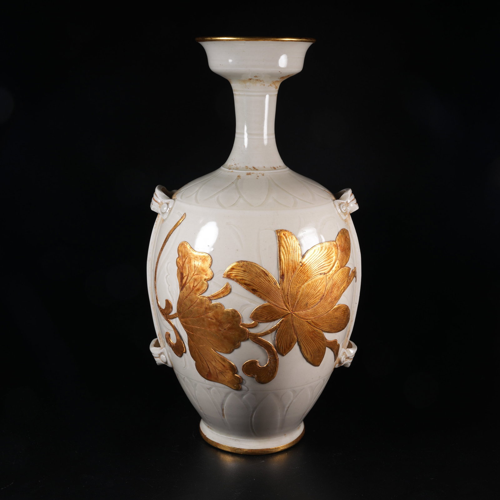 A DING KILN VASE WITH FLORAL PATTERN (1 of 9)