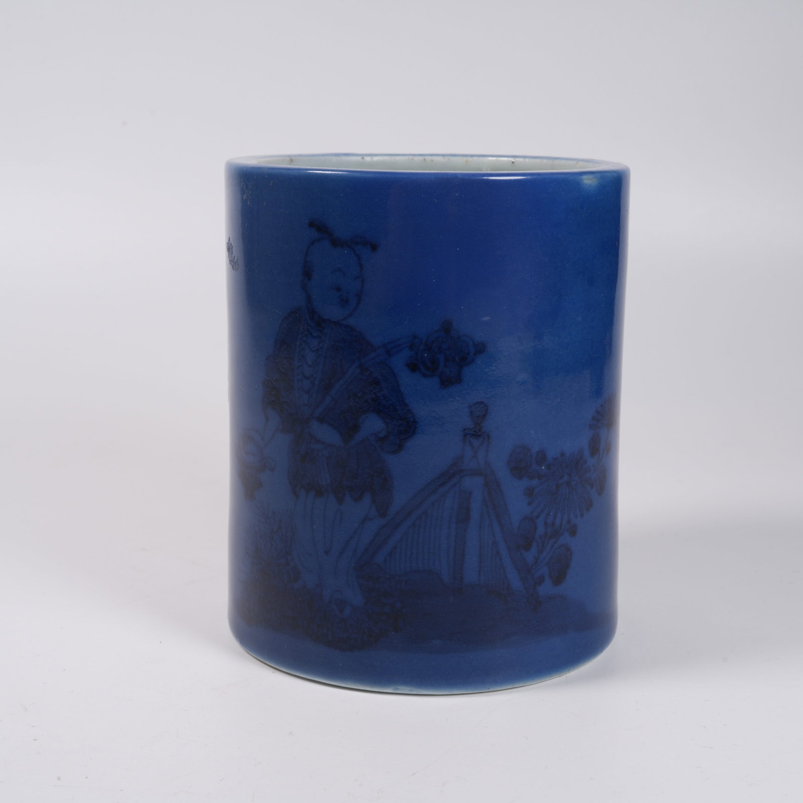 A JI BLUE GLAZED BRUSH POT WITH BOY PATTERN: Ji Blue Glazed Brush Pot with Boy Pattern