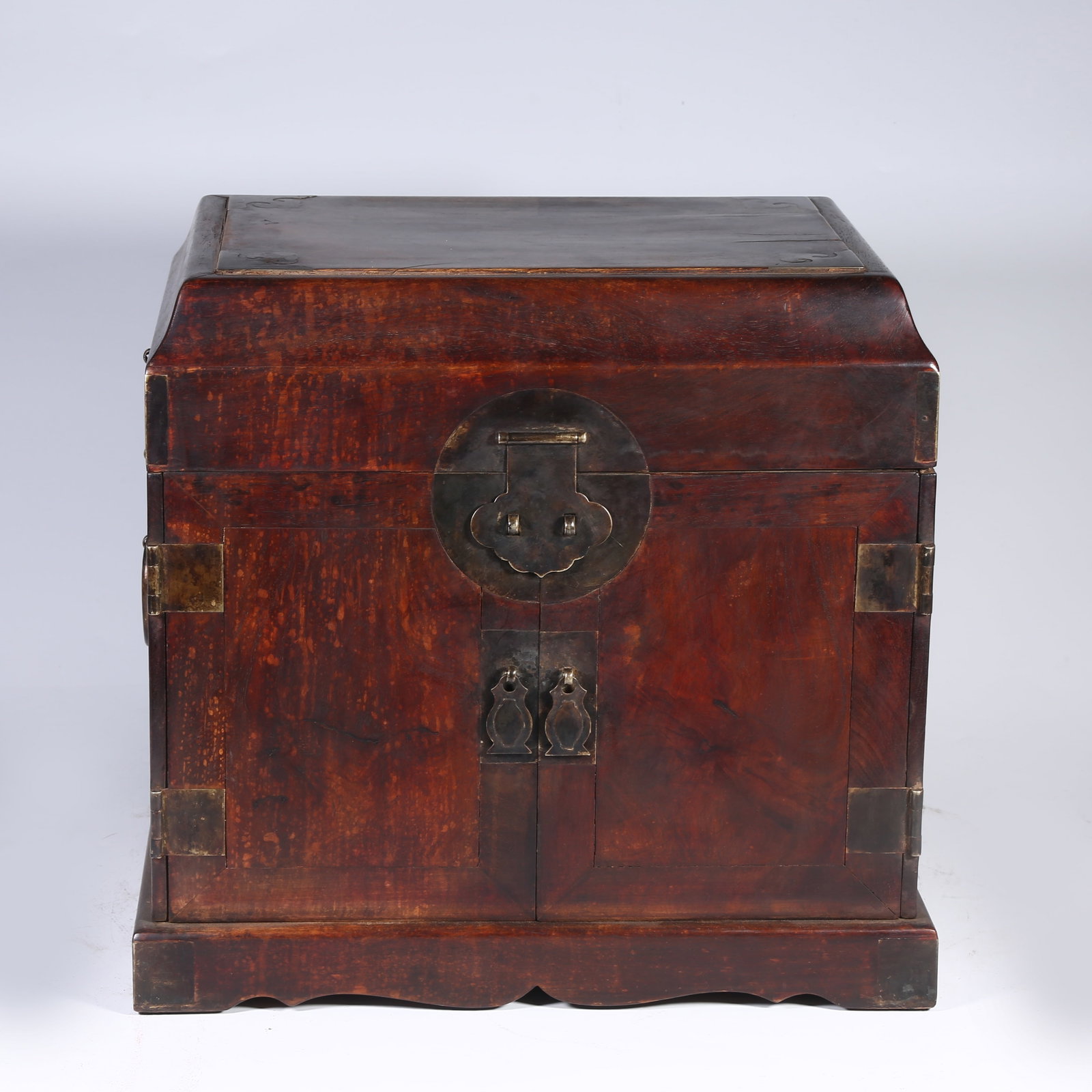 A HUANGHUALI OFFICIAL-STYLE CHEST (1 of 9)