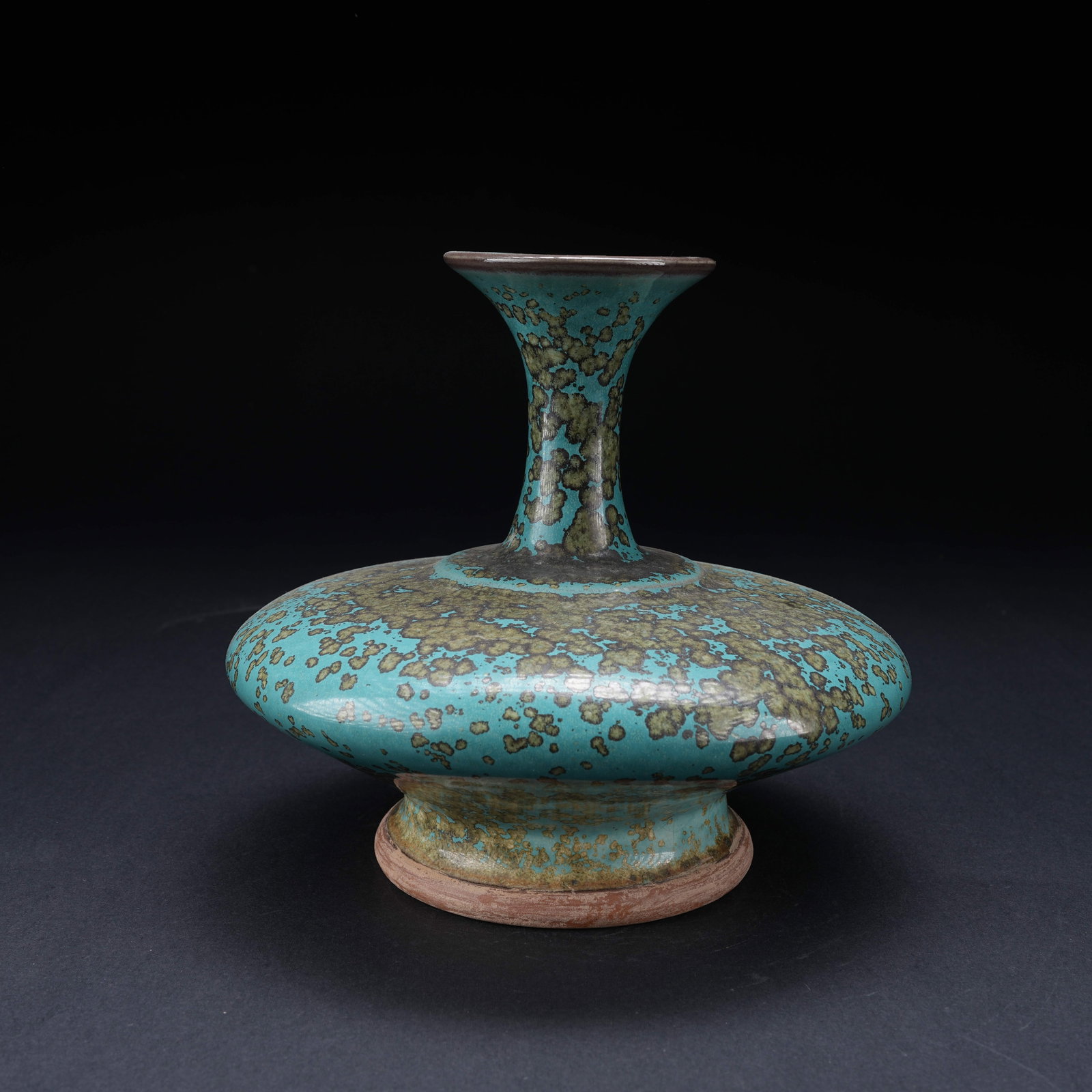 A YAO KILN TRANSMUTATION GLAZE WATER CHESTNUT-SHAPED BOTTLE (1 of 9)