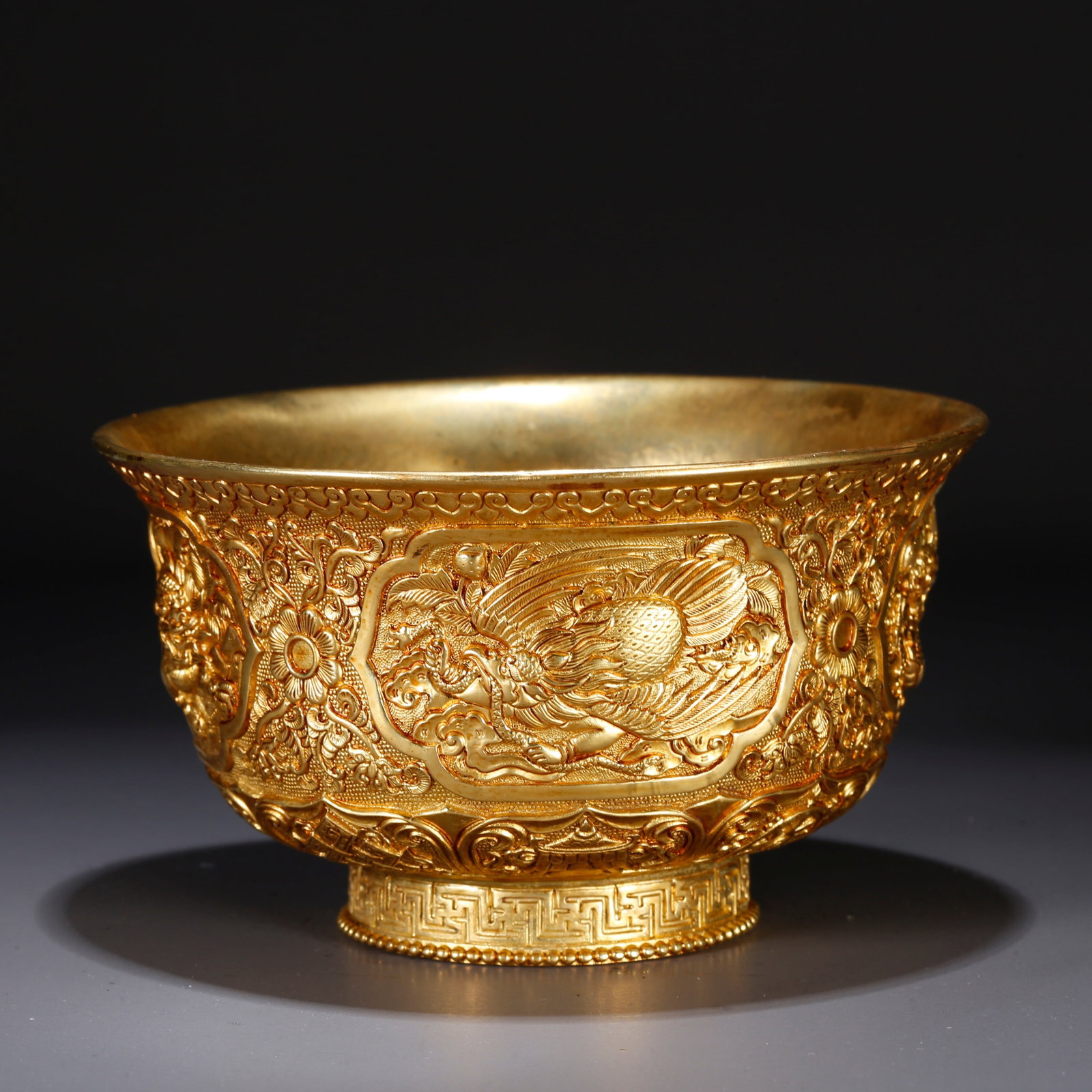 A GILT BRONZE BOWL WITH AUSPICIOUS BEAST MOTIF (1 of 9)