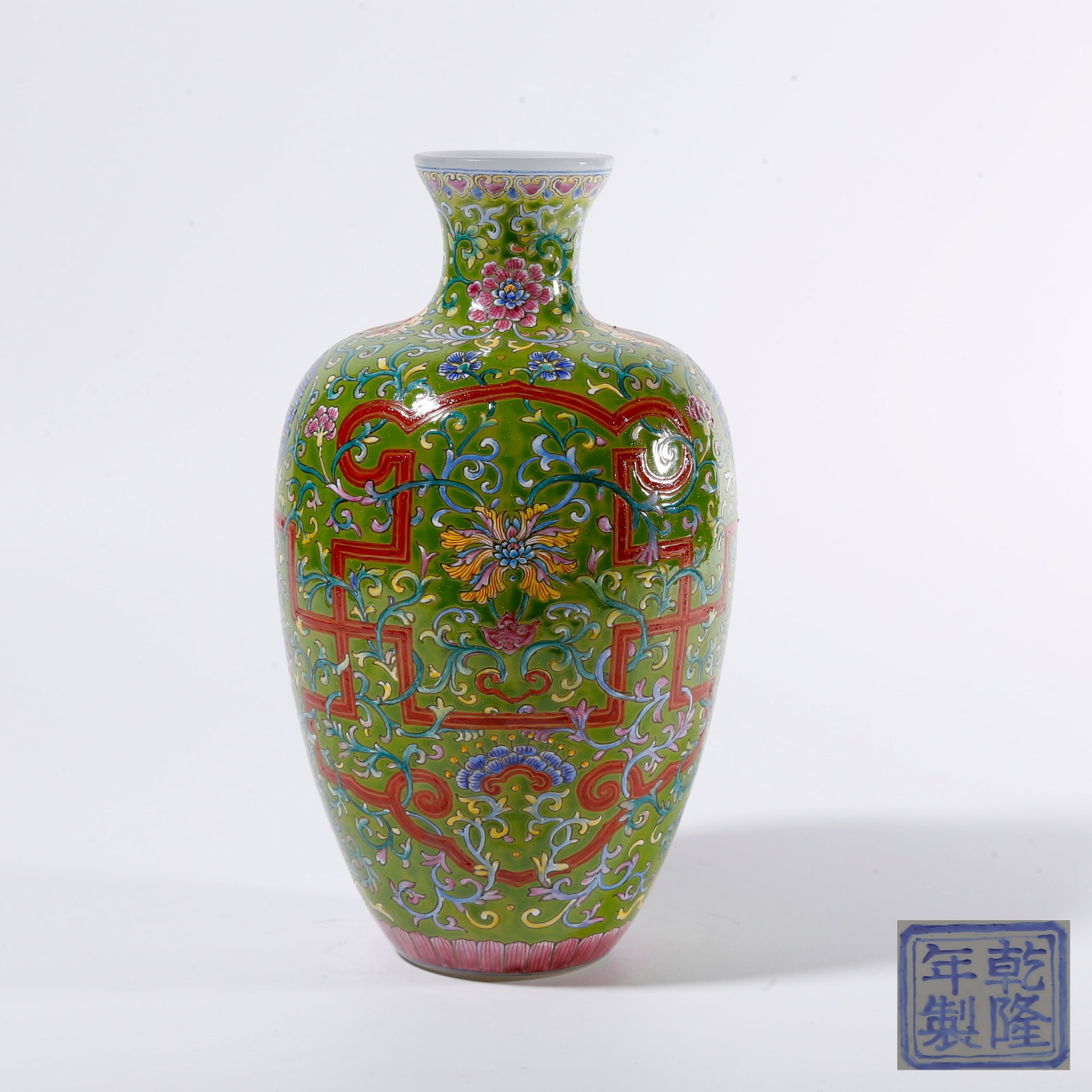 A GLASS ENAMEL VASE WITH LONGEVITY CHARACTER PATTERN: Glass Enamel Vase with Longevity Character Pattern