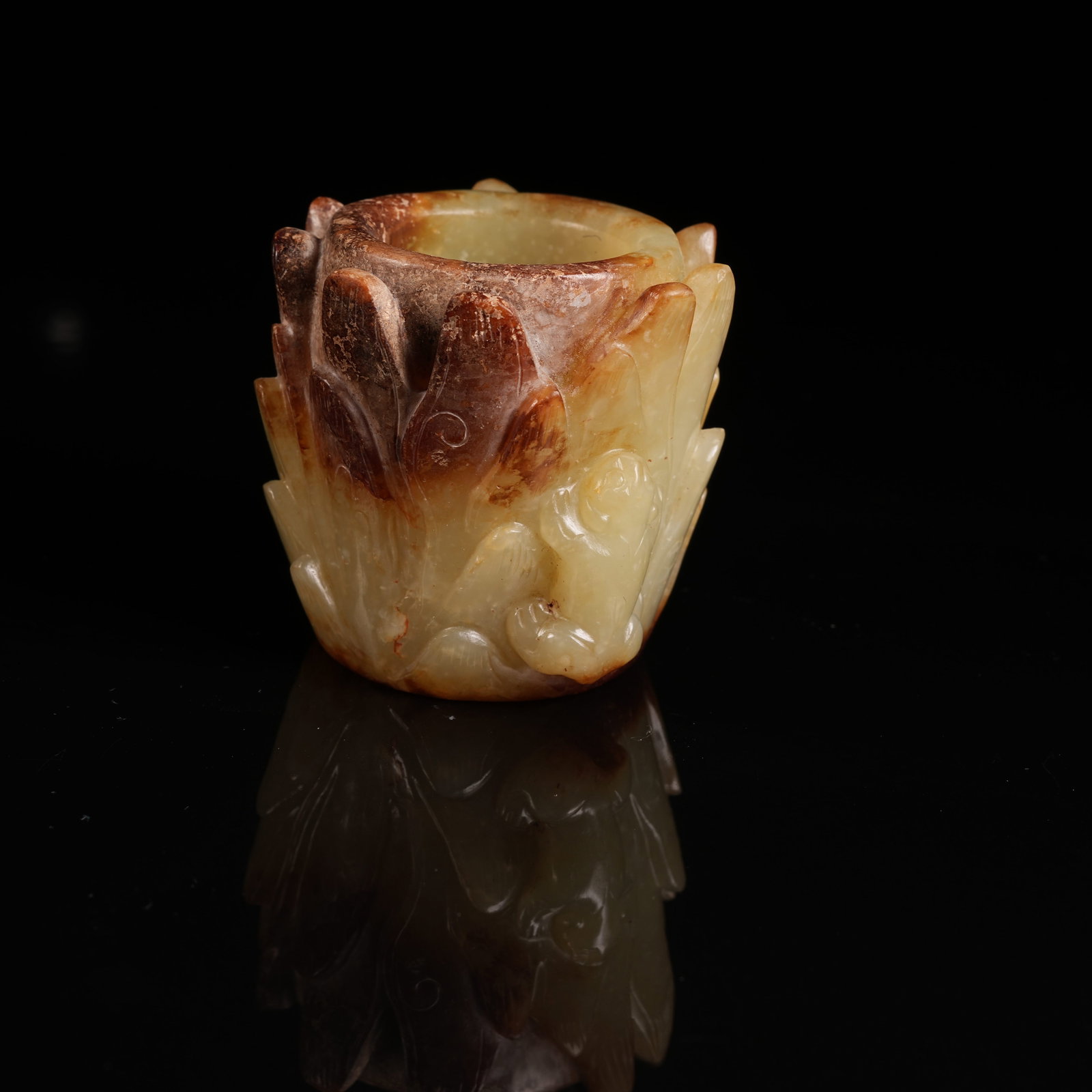 A ANCIENT JADE PHOENIX PATTERN THUMB RING - 3