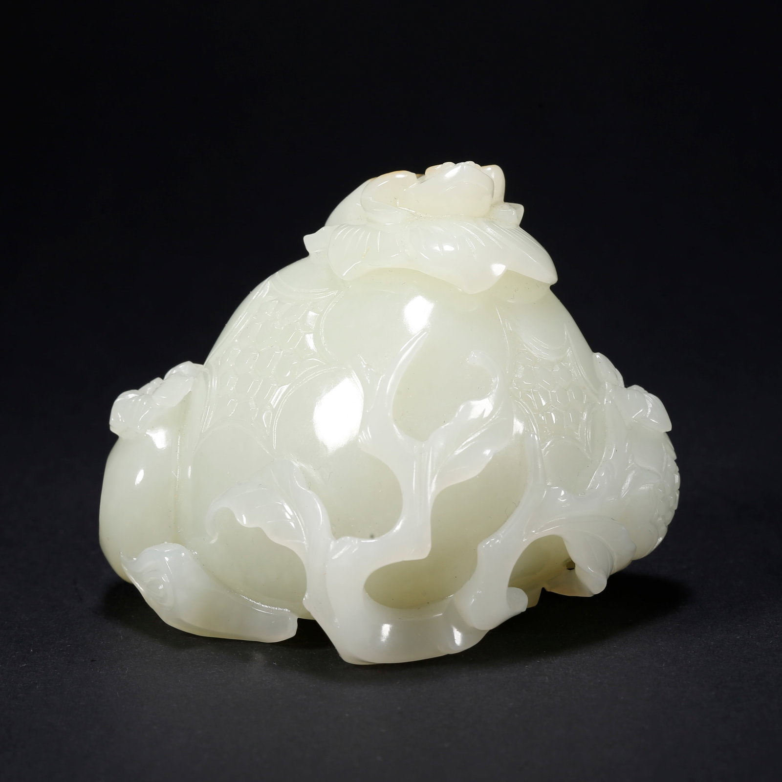 A HETIAN JADE FIGURINE: Hetian Jade Figurine