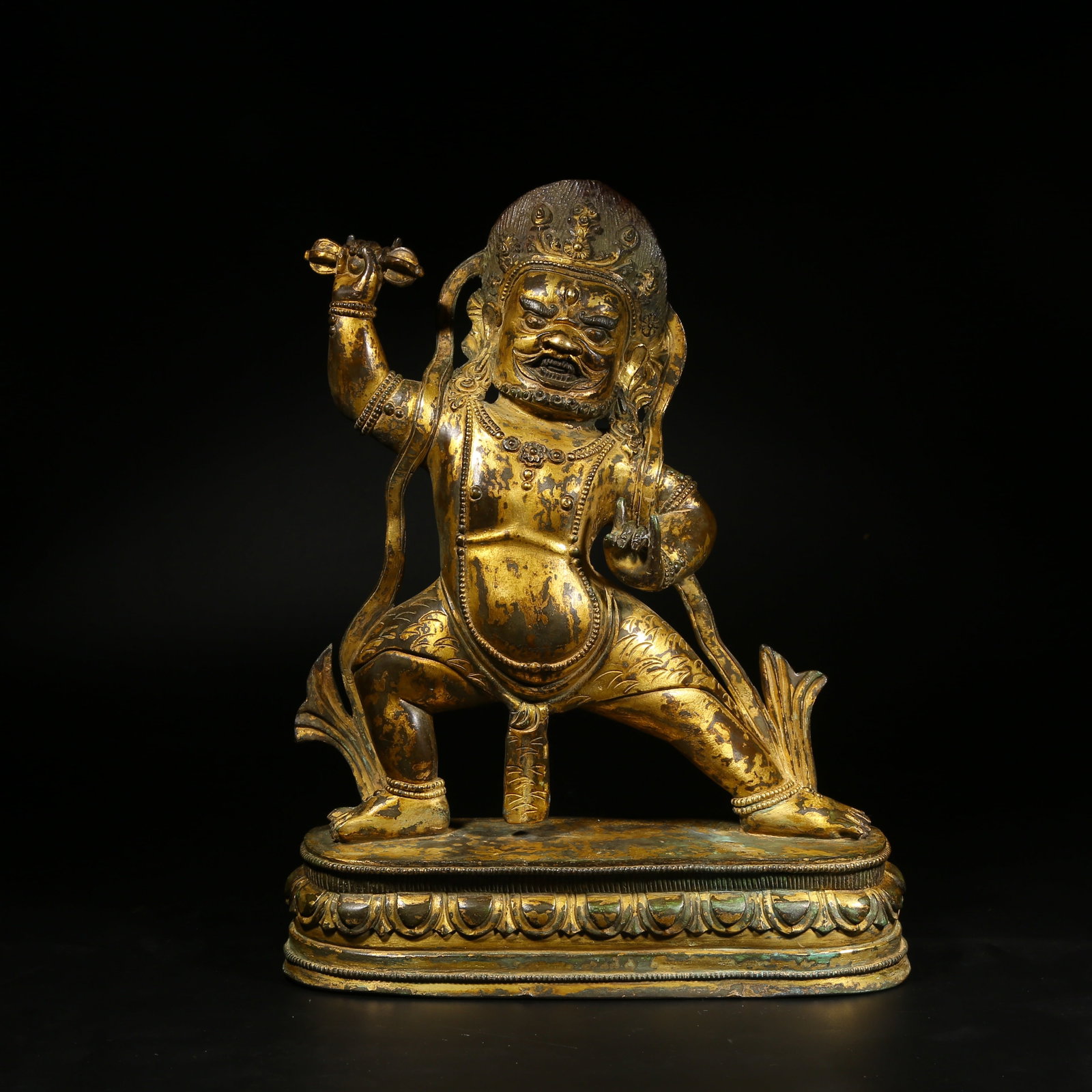 A GILDED BRONZE STATUE OF TWO-ARMED MAH?K?LA (1 of 8)