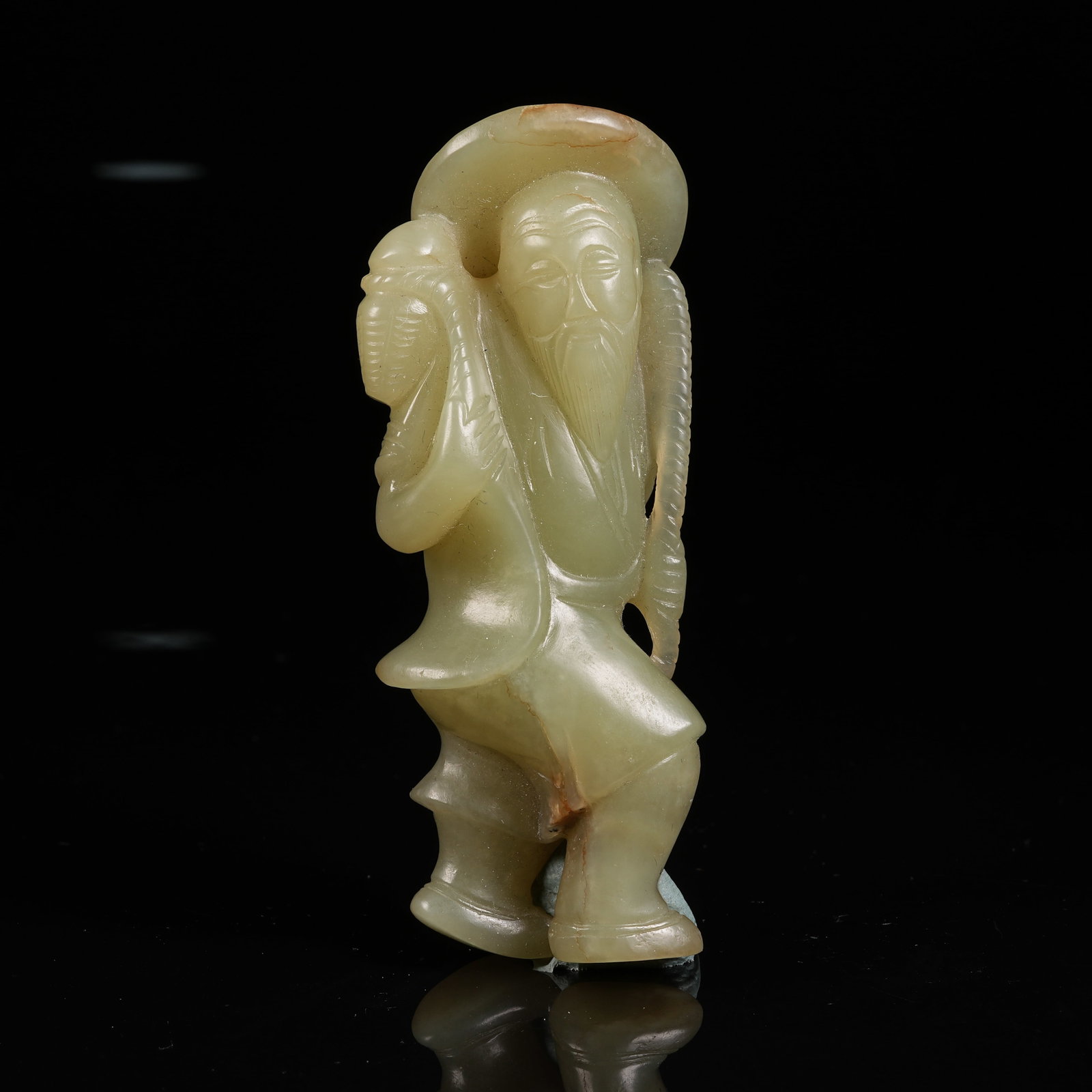 A HETIAN YELLOW JADE ORNAMENT WITH JOYFUL FISH DESIGN: Hetian Yellow Jade Ornament with Joyful Fish Design