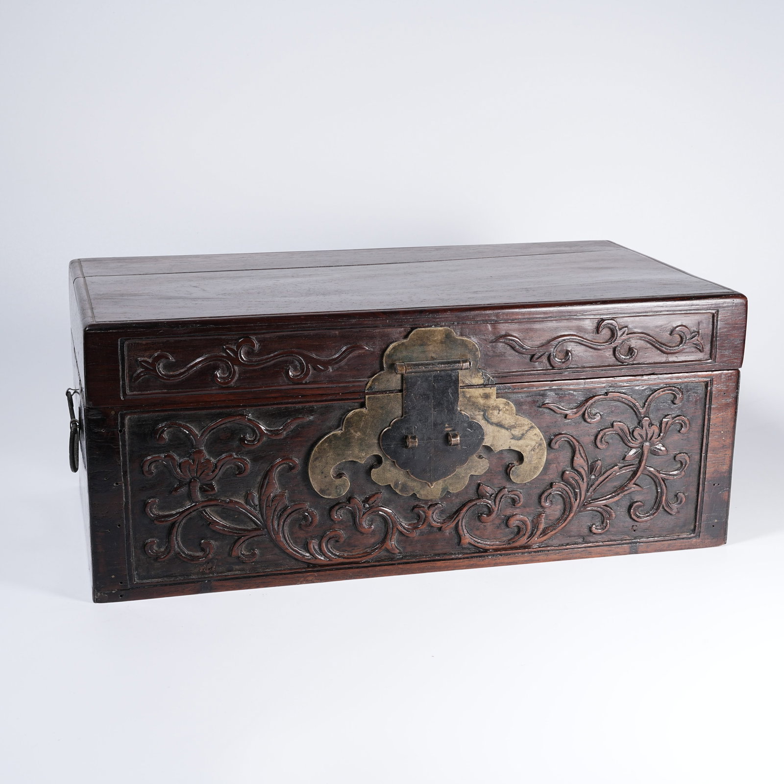 A HUANGHUALI SCROLL GRASS PATTERN COVERED BOX (1 of 8)
