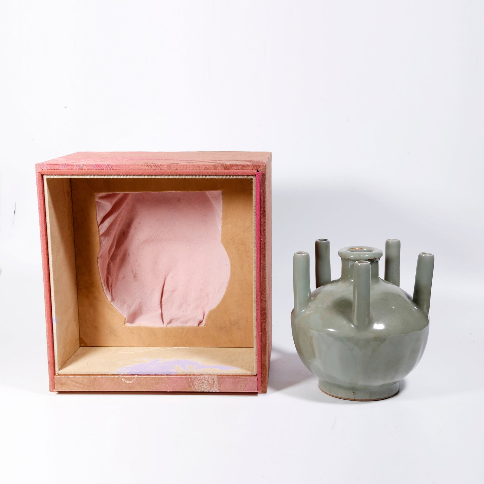 A LONGQUAN KILN FIVE-TUBE VASE (1 of 10)