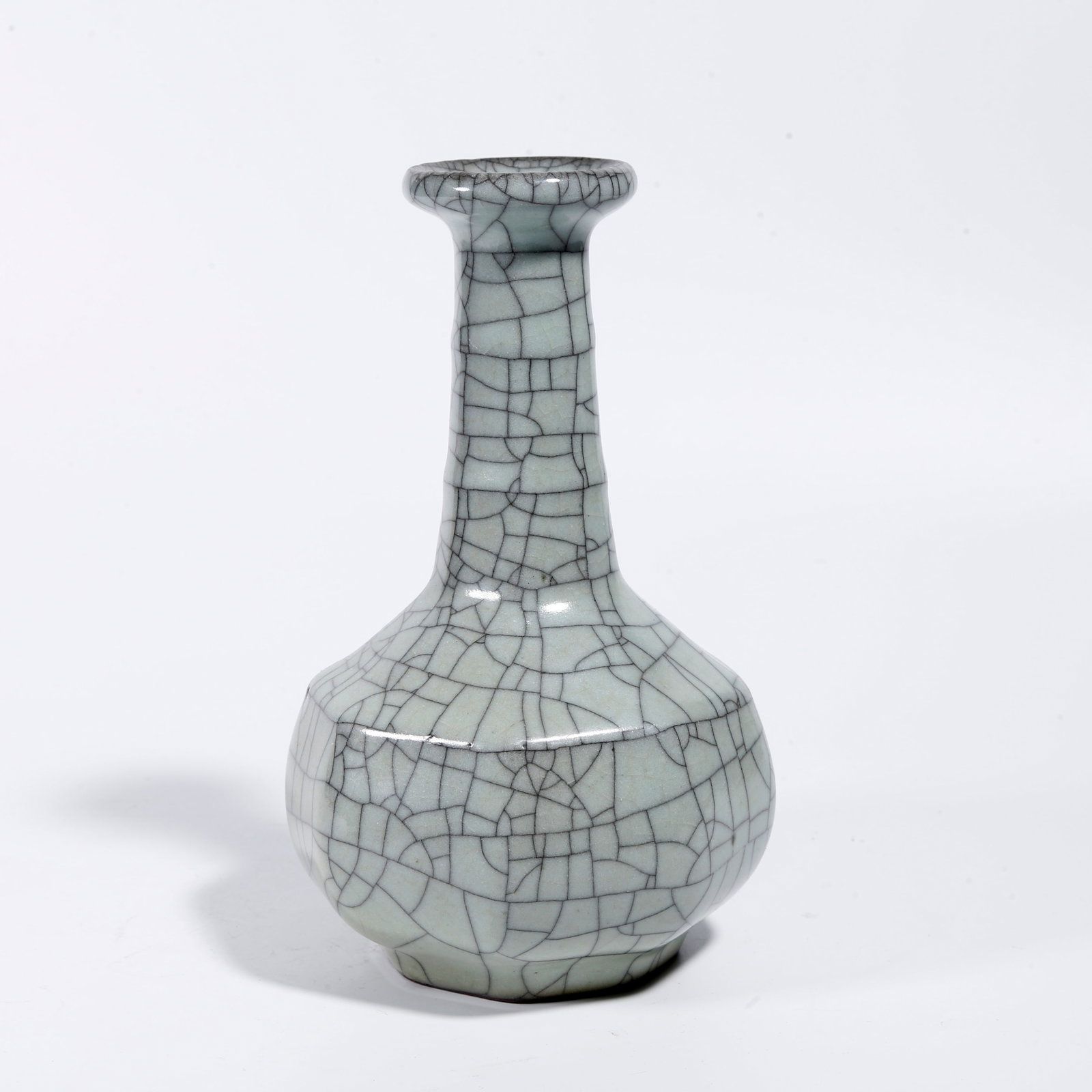 A IMPERIAL KILN DECORATIVE VASE (1 of 9)