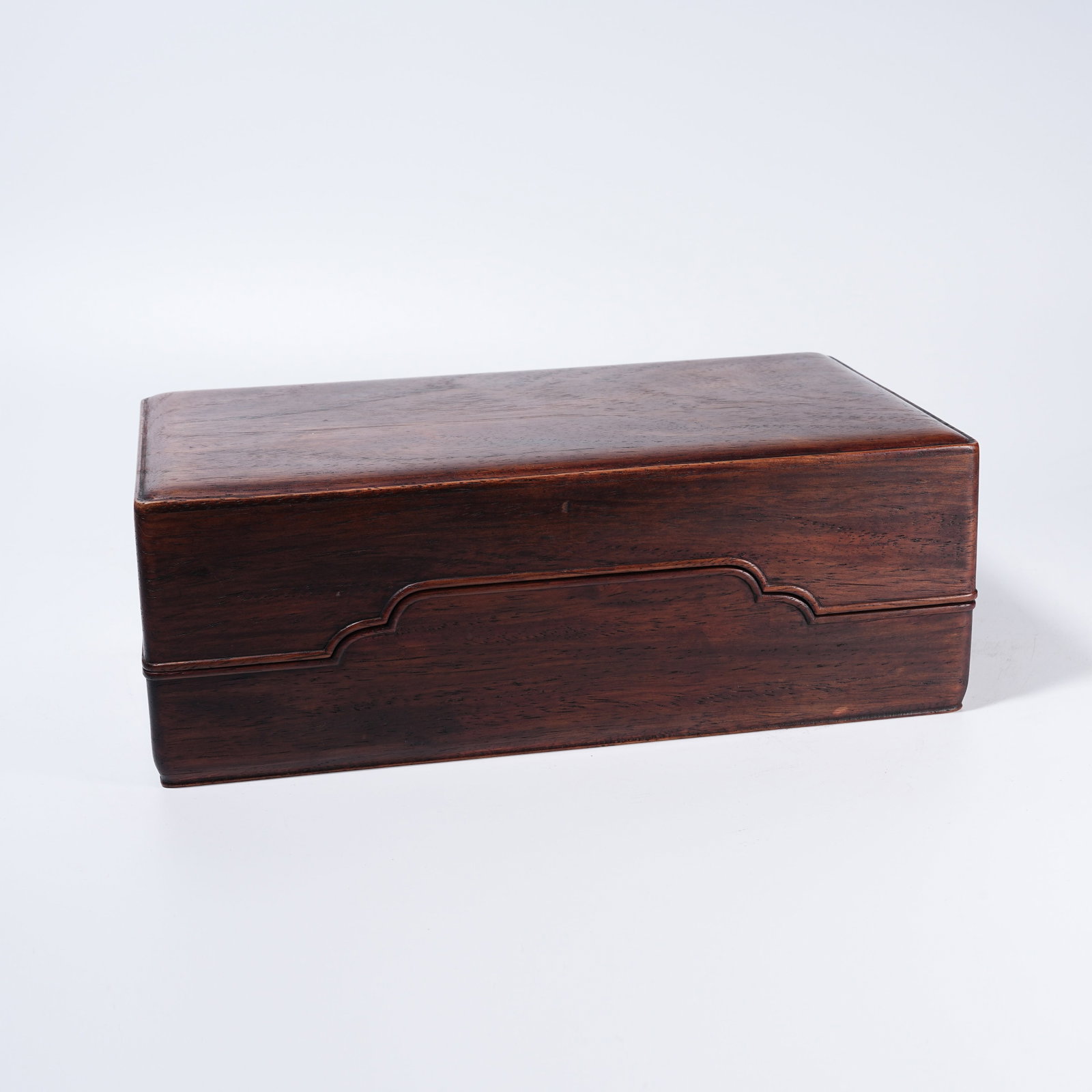 A HUANGHUALI COVERED BOX (1 of 8)
