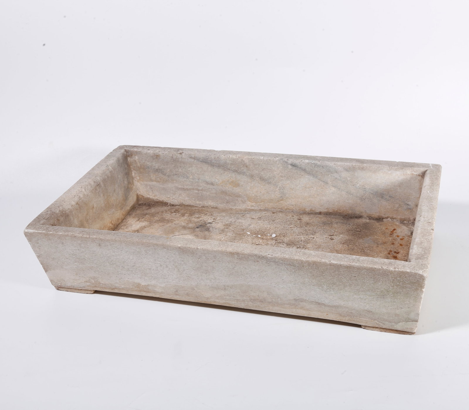 A NARCISSUS BASIN OF WHITE MARBLE (1 of 9)