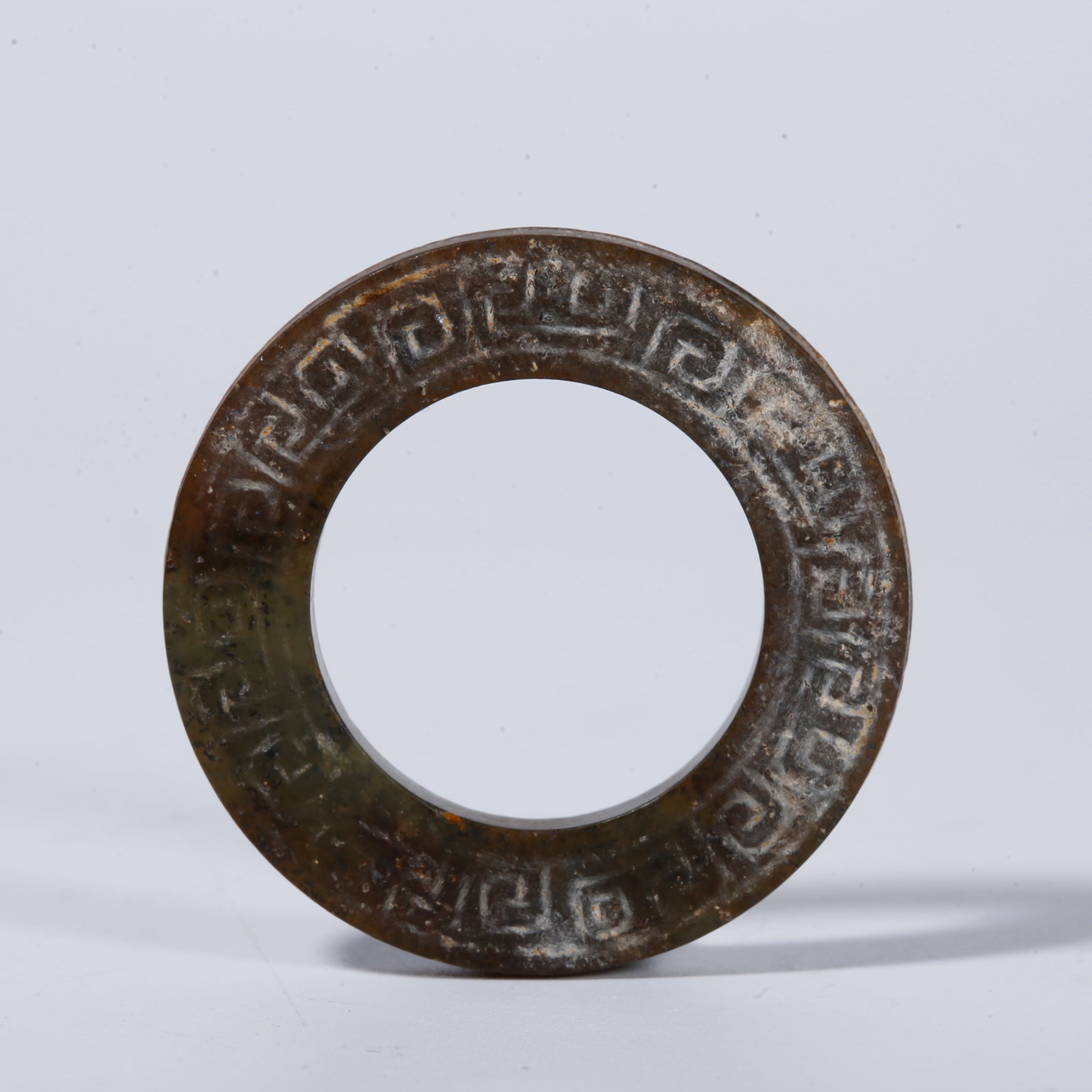 A ANCIENT JADE YUAN RING (1 of 9)