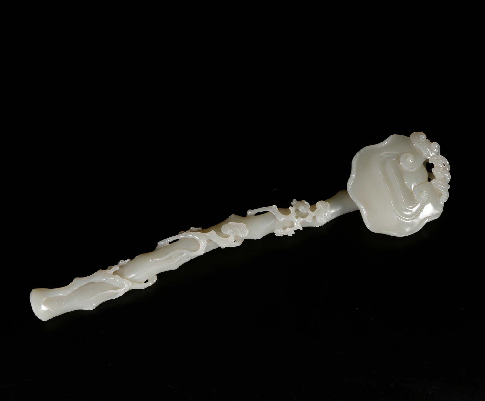 A HETIAN JADE RUYI SCEPTER CARVED IN GANODERMA LUCIDUM FORM (1 of 9)