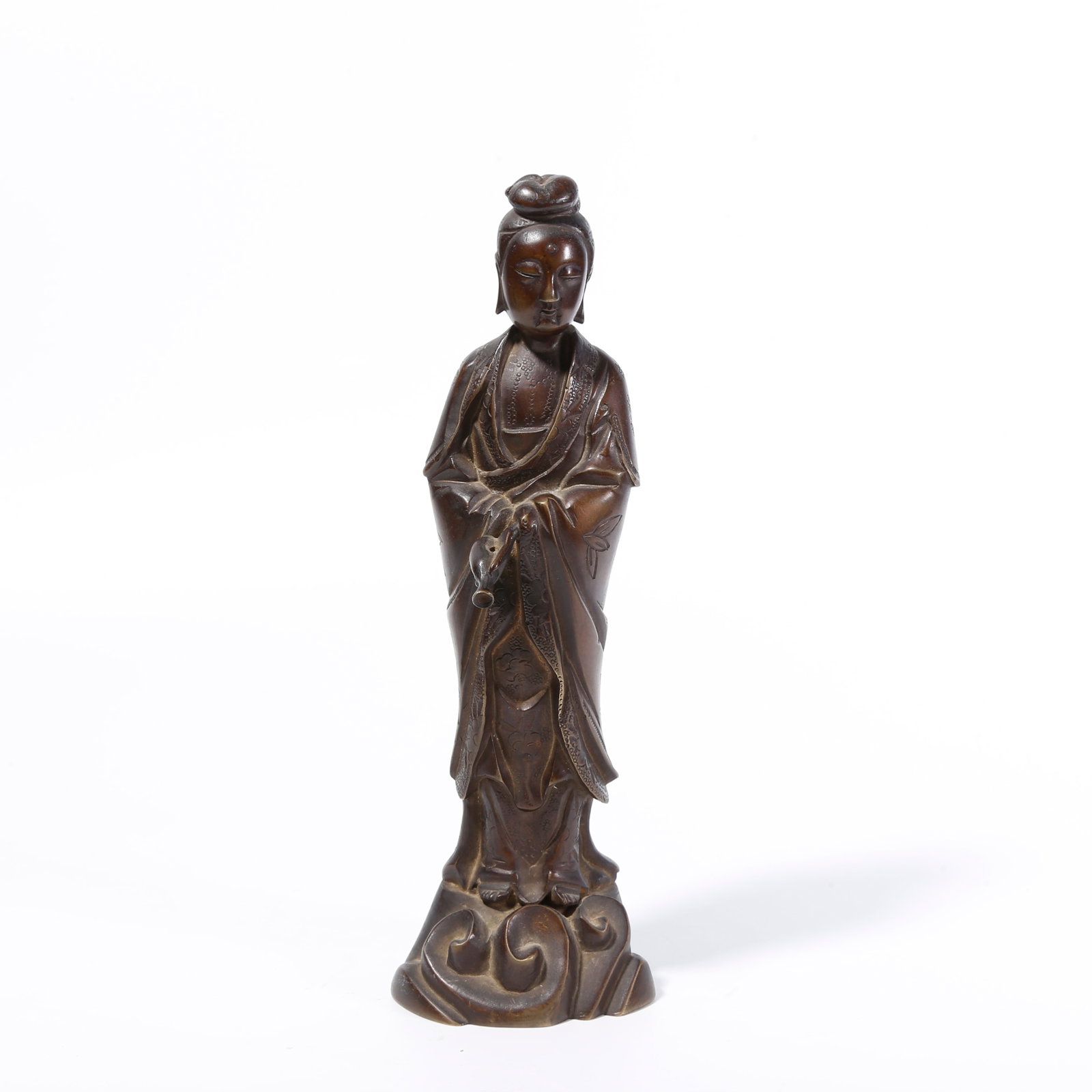A BRONZE STATUE OF GUANYIN BODHISATTVA (1 of 9)