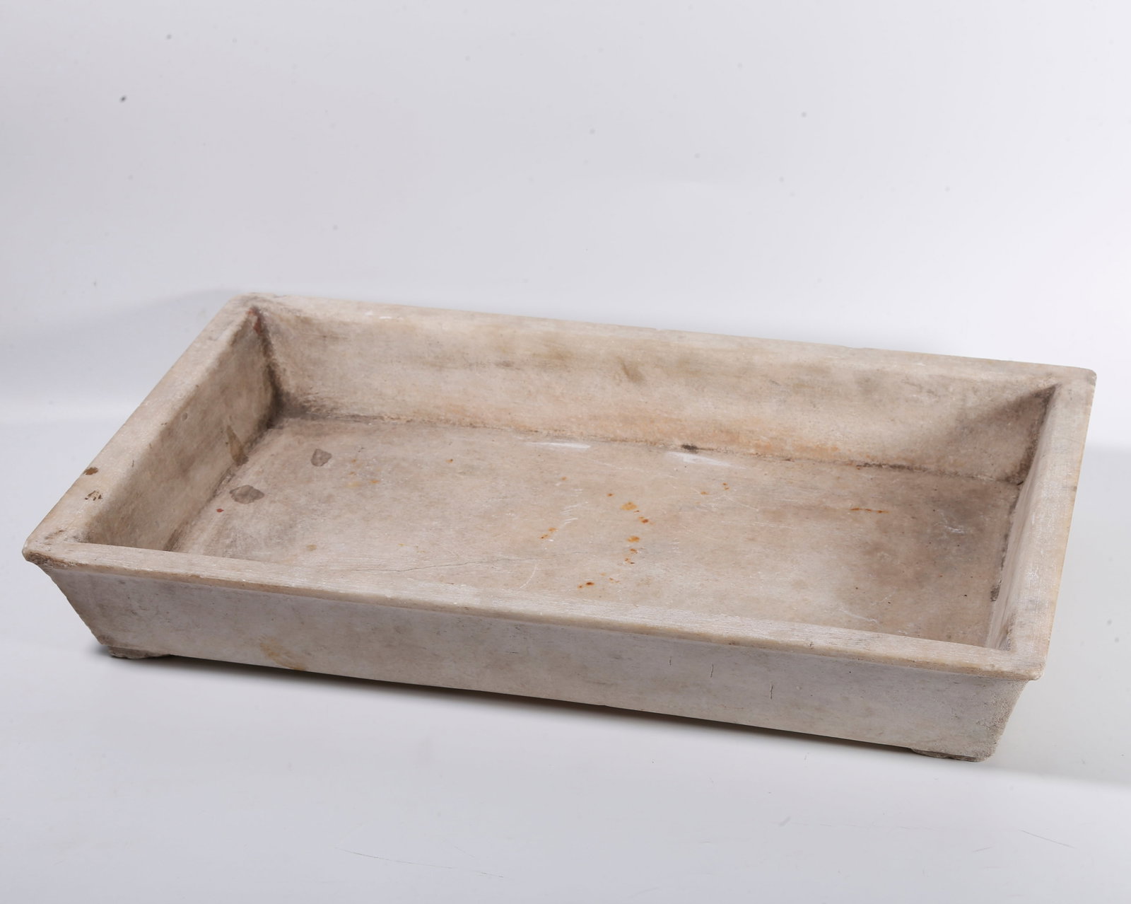 A NARCISSUS BASIN OF WHITE MARBLE (1 of 9)