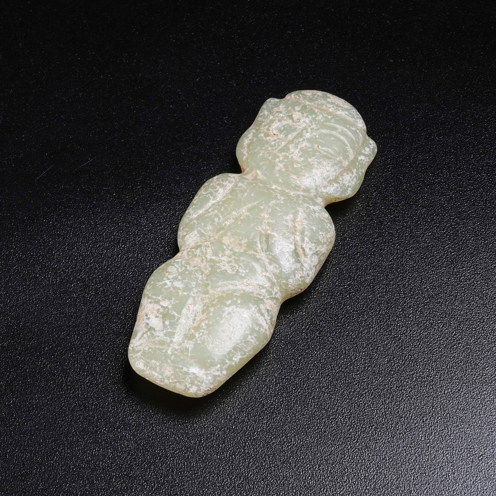 A HONGSHAN CULTURE ANCIENT JADE DIVINE HUMAN FIGURE: Hongshan Culture Ancient Jade Divine Human Figure