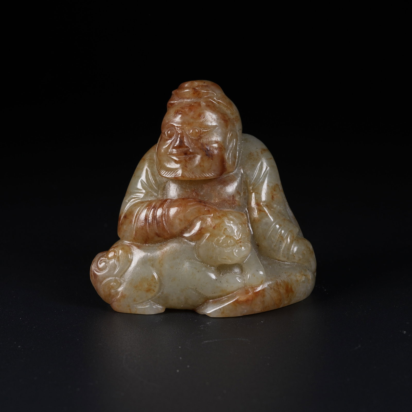 A ANCIENT JADE ORNAMENT OF FOREIGNER PLAYING WITH LION (1 of 8)