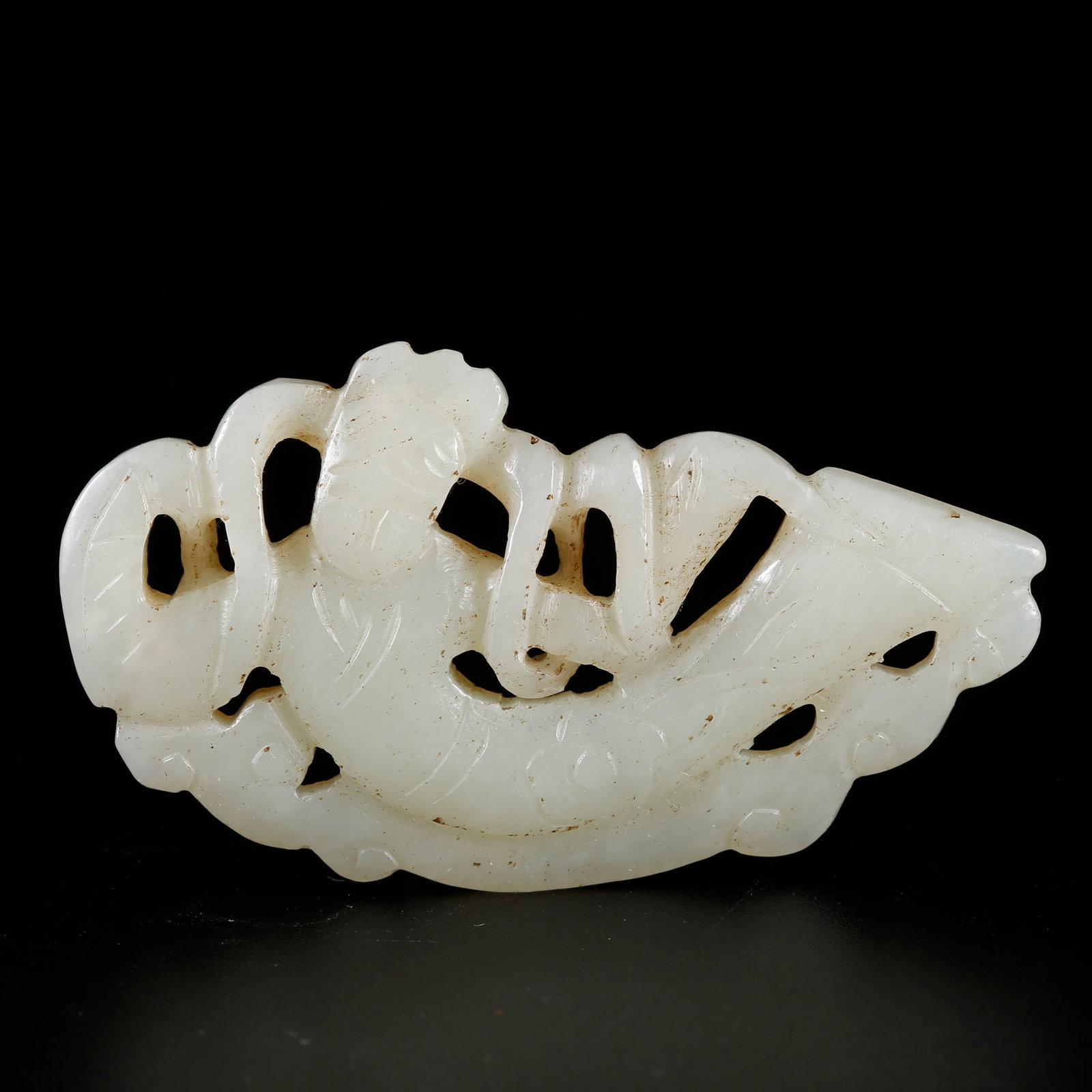 A HETIAN JADE CARVED FLYING APSARAS: Hetian Jade Carved Flying Apsaras
