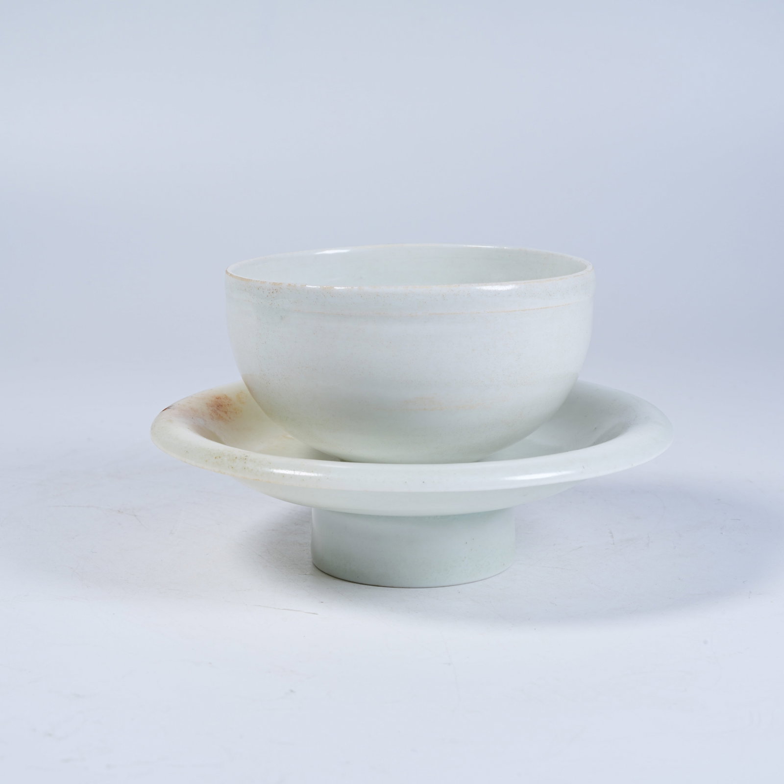 A SET OF WHITE GLAZE CUP SAUCERS (1 of 8)