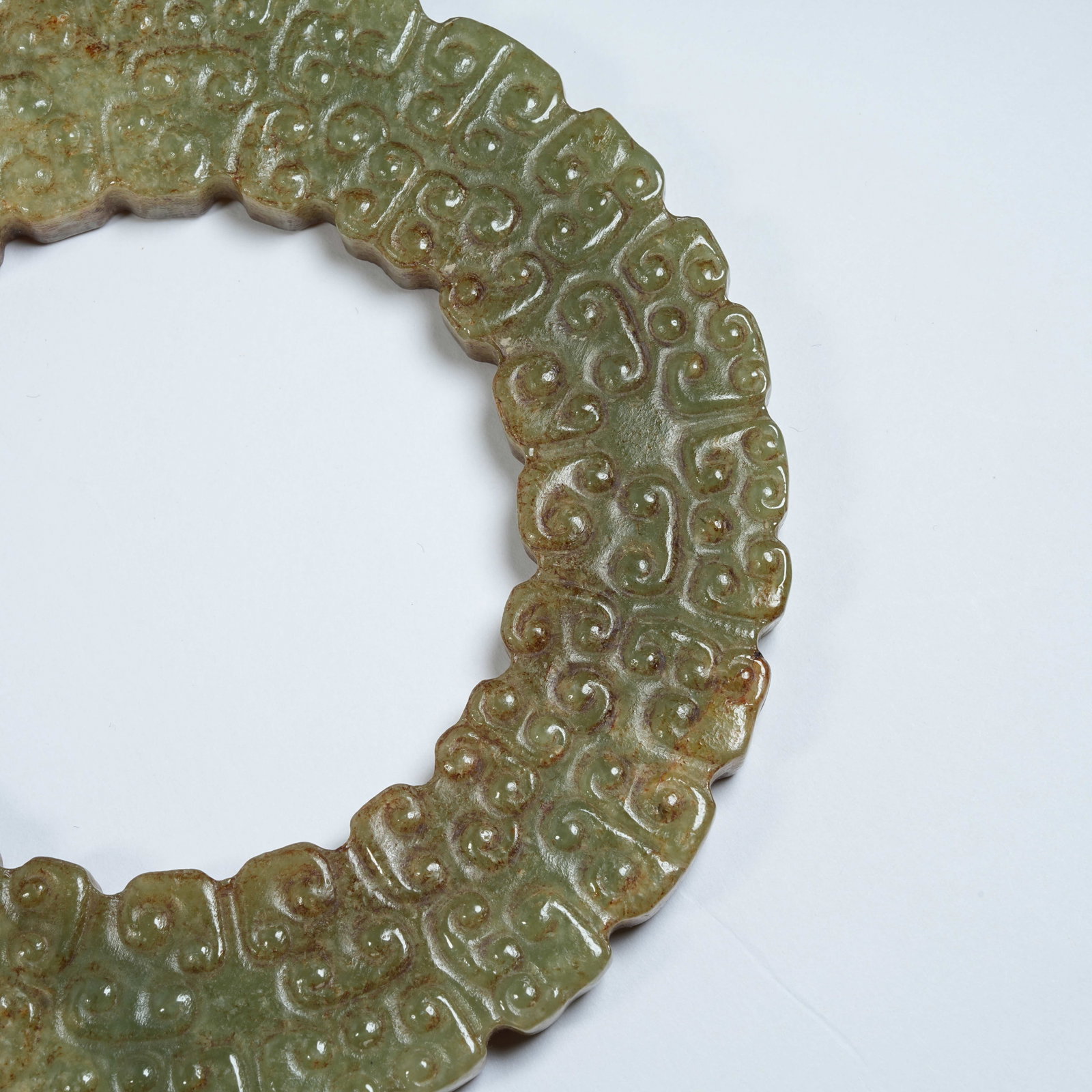 A ANCIENT JADE BI WITH INTERLOCKING CLOUD PATTERNS - 9