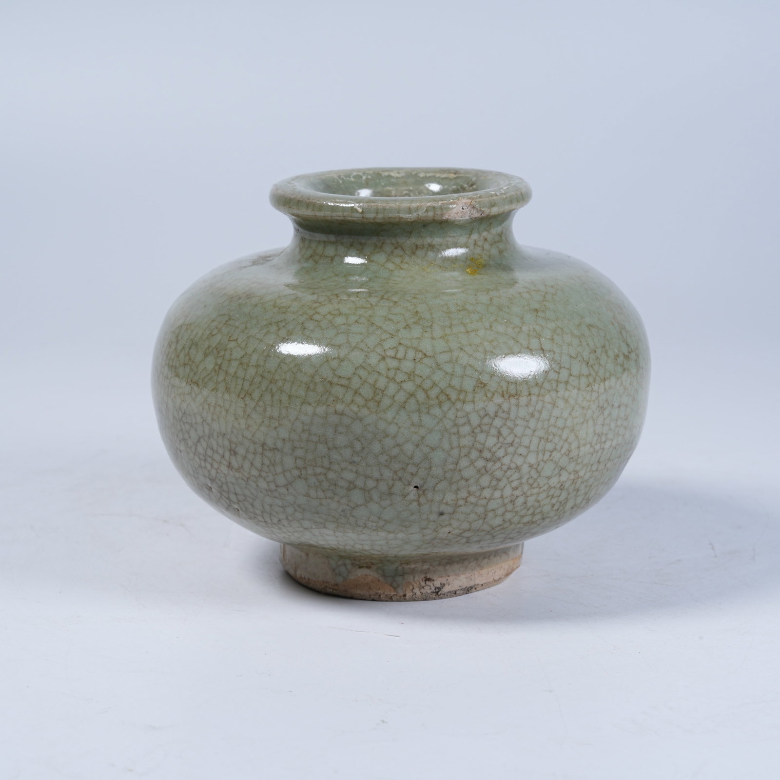 A LONGQUAN KILN POMEGRANATE ZUN VASE: Longquan Kiln Pomegranate Zun Vase