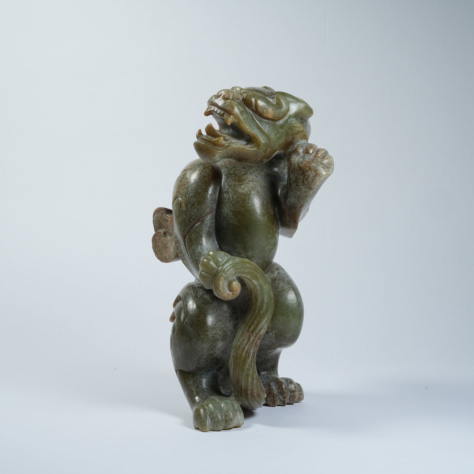 A ANCIENT JADE DIVINE BEAST ORNAMENT (1 of 9)
