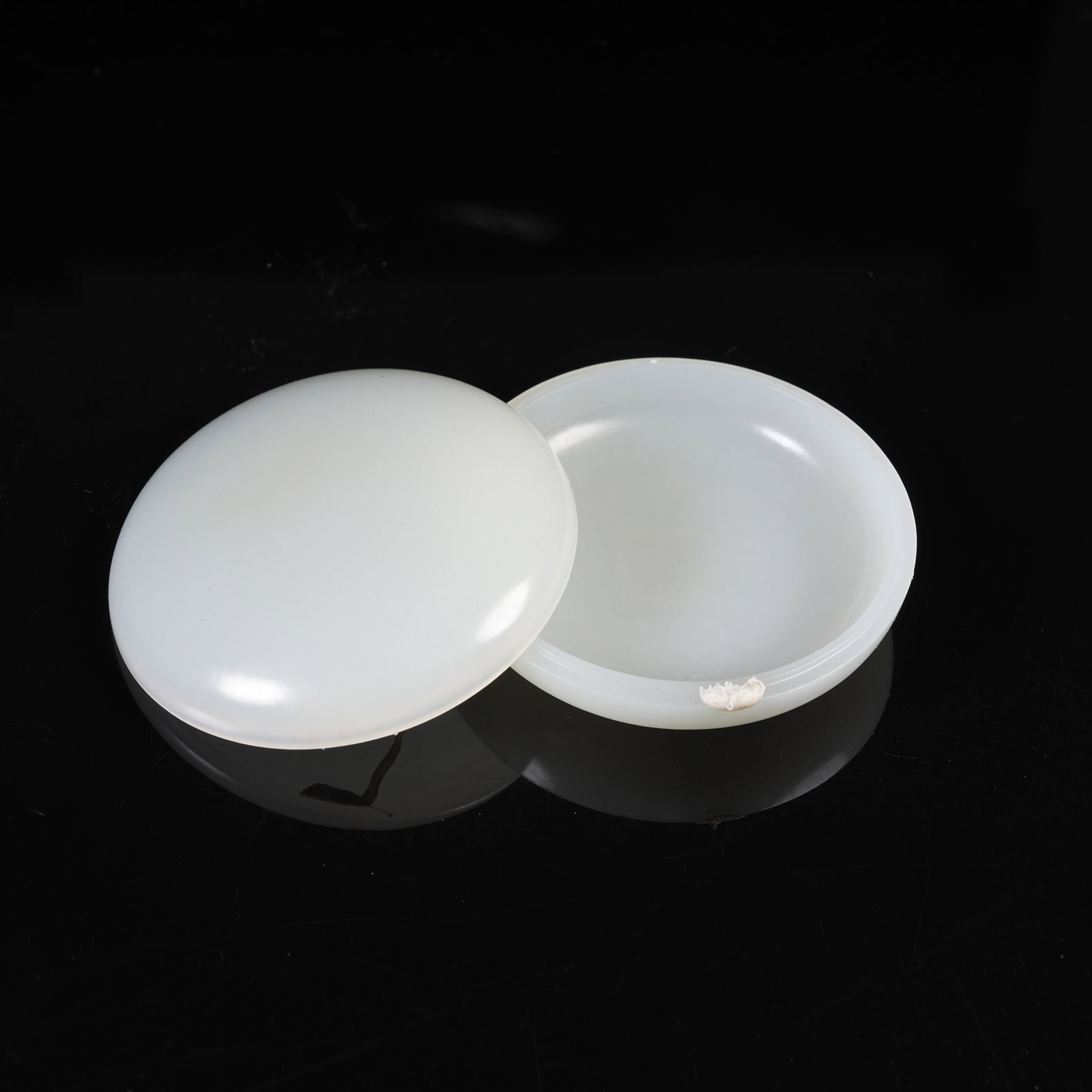 A WHITE HETIAN JADE INK PASTE BOX (1 of 10)