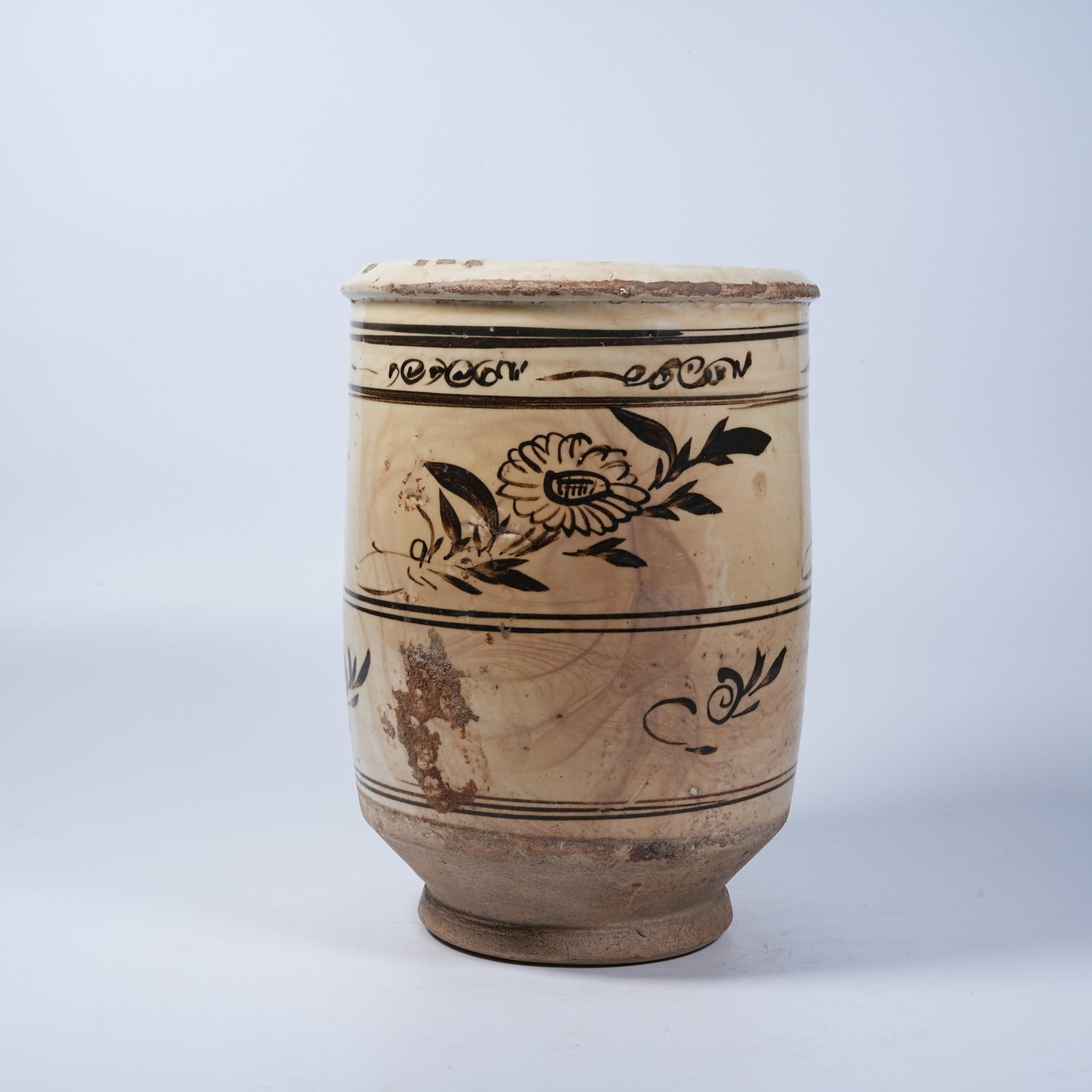 A SET OF CIZHOU KILN HAT TUBES WITH FLORAL PATTERNS (1 of 10)
