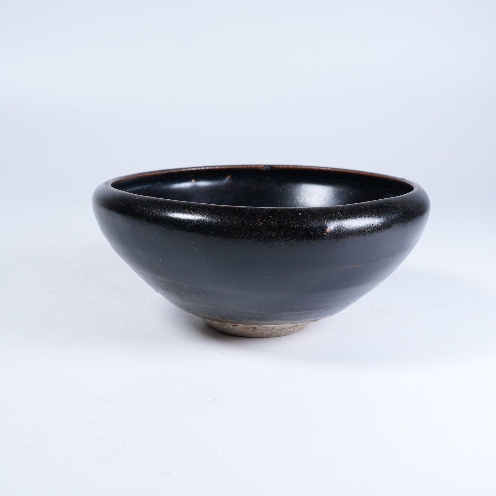 A BROWN GLAZE TEA BOWL (1 of 9)