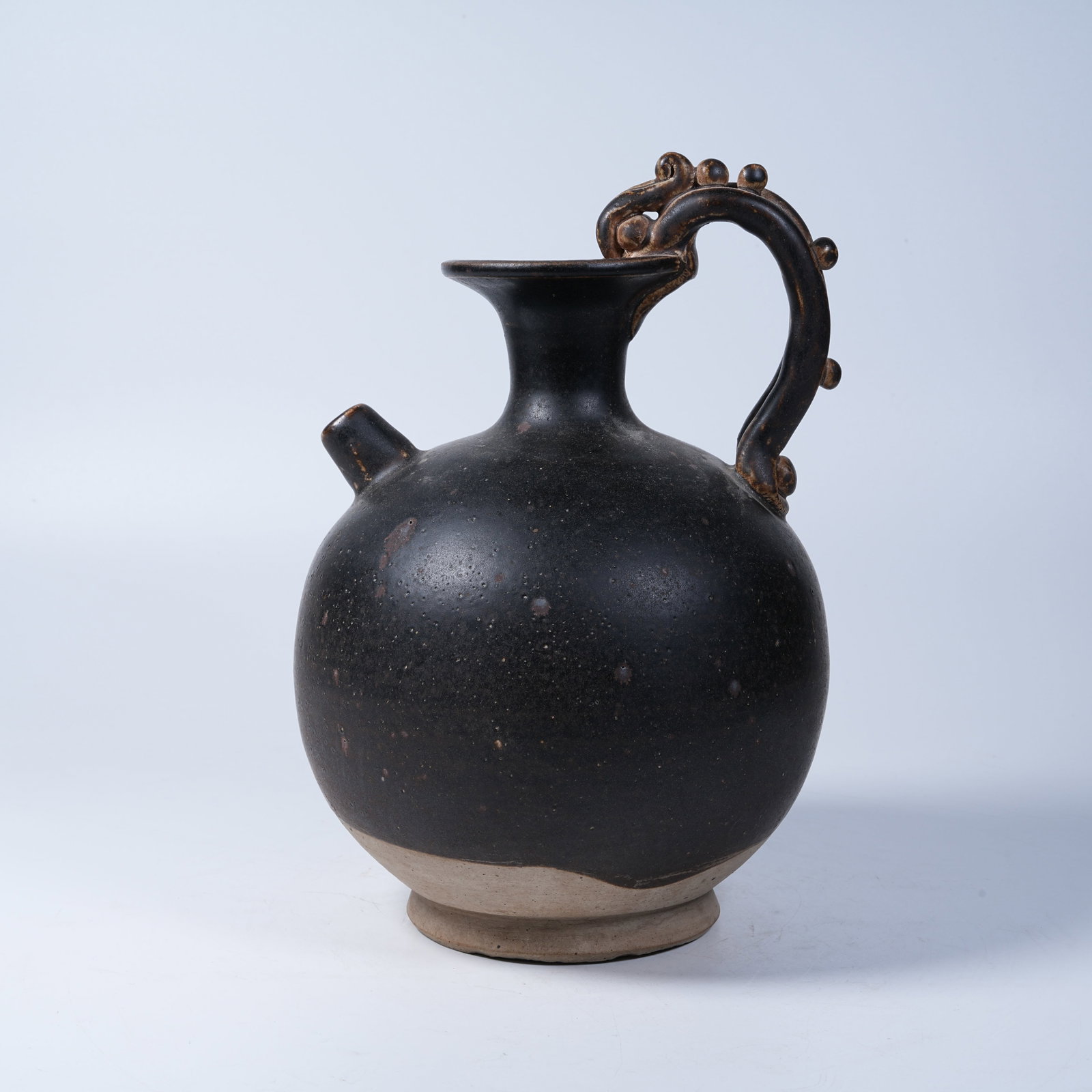 A BLACK GLAZE EWER WITH DRAGON HANDLE (1 of 9)