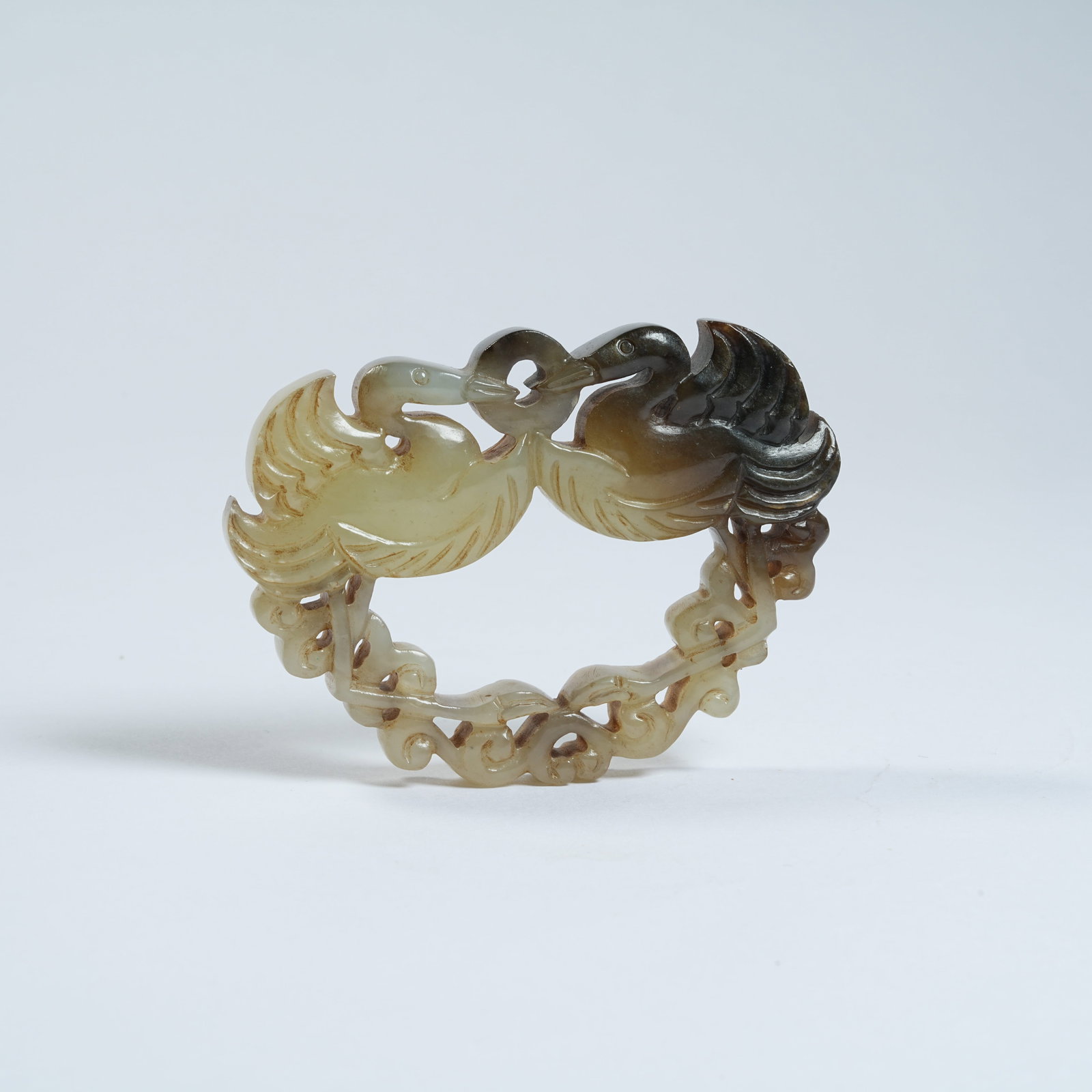 A ANCIENT JADE PENDANT WITH CRANE PATTERNS (1 of 7)
