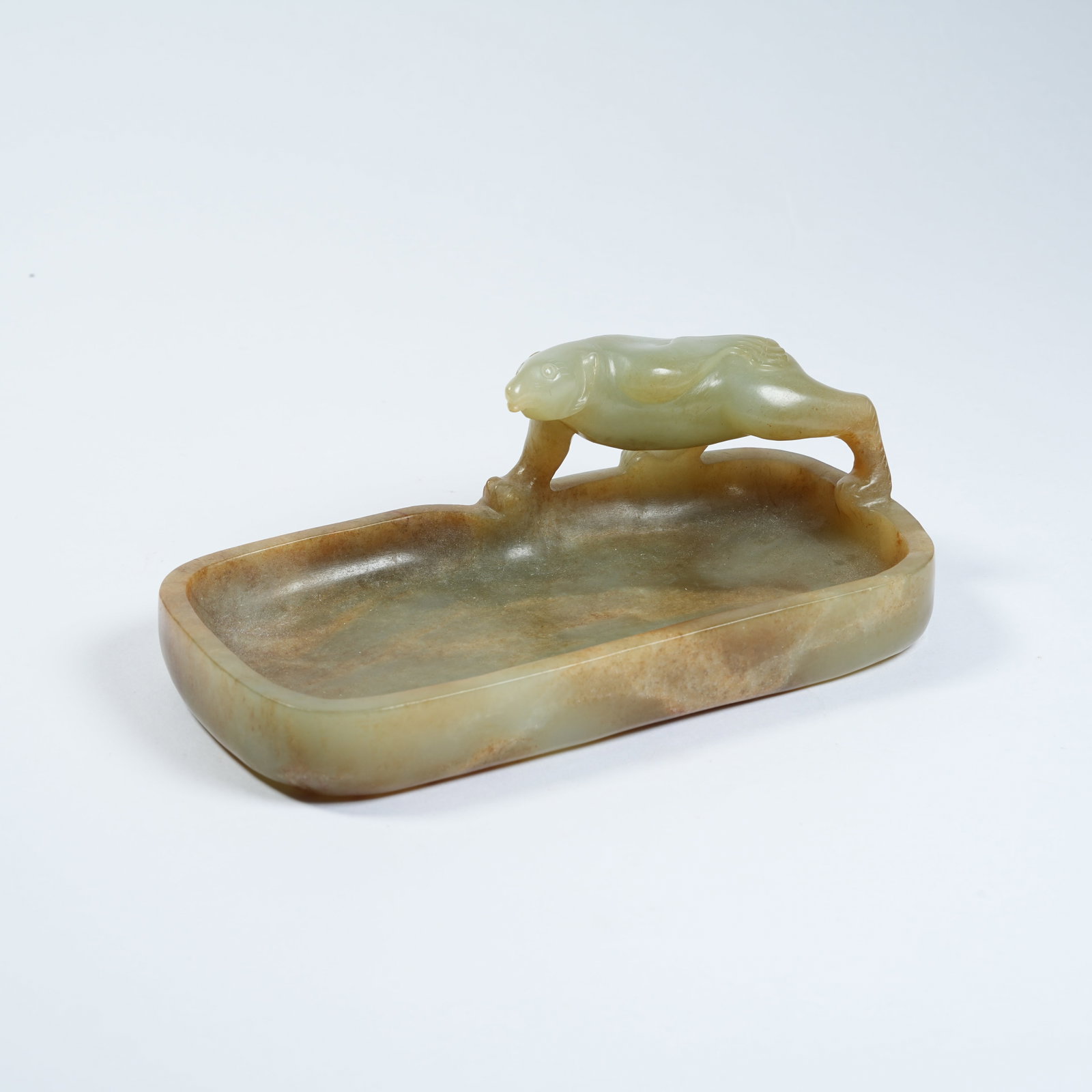 A ANCIENT JADE AUSPICIOUS BEAST BRUSH WASHER (1 of 8)