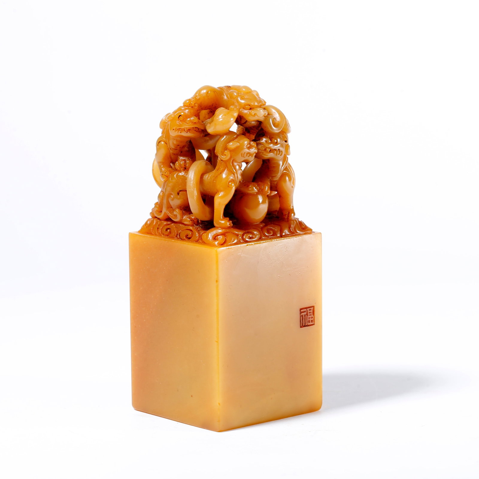 A SHOUSHAN TIANHUANG STONE SEAL CARVED WITH BEAST PATTERN: Shoushan Tianhuang Stone Seal Carved with Beast Pattern