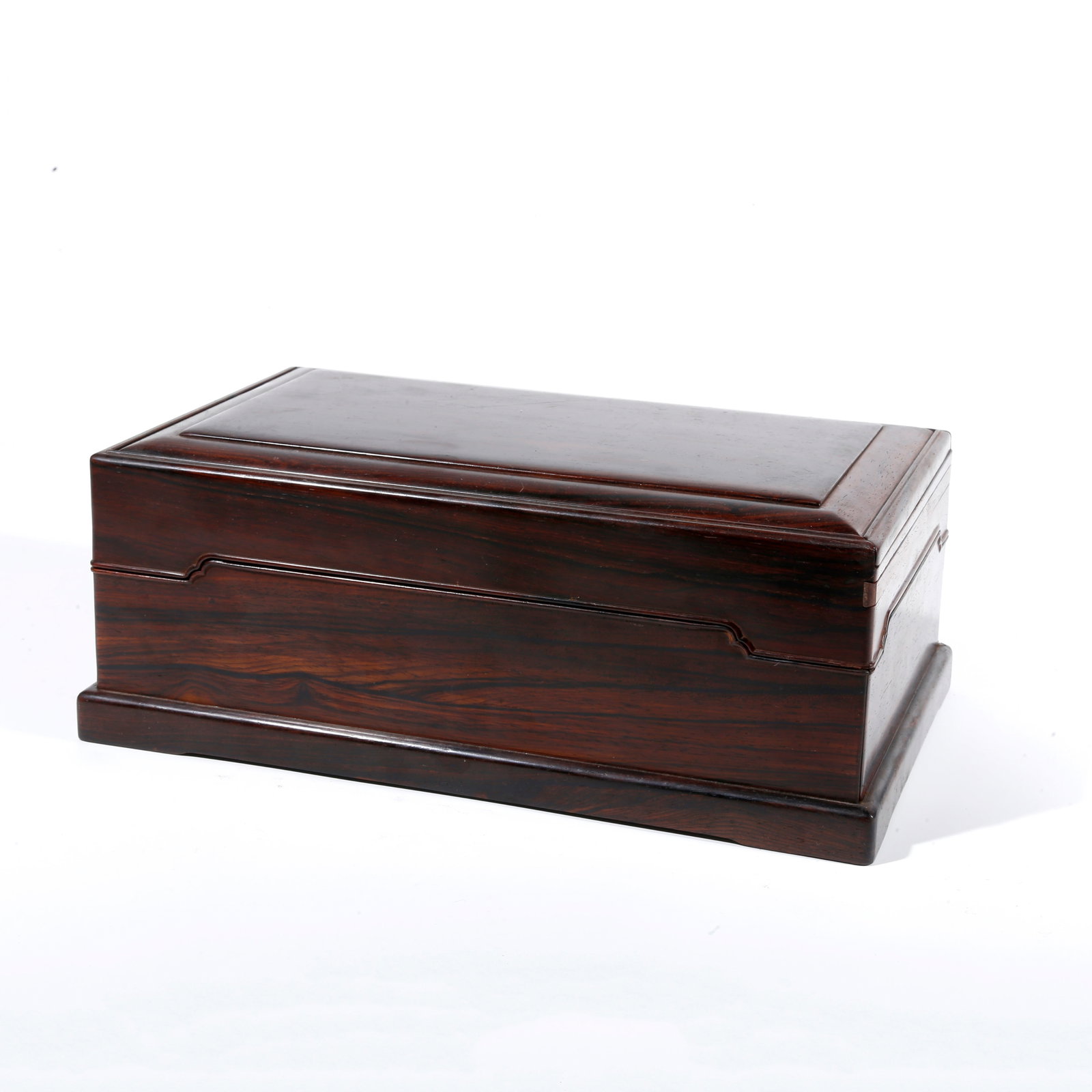 A COVERED BOX CARVED IN RED SANDALWOOD (1 of 8)