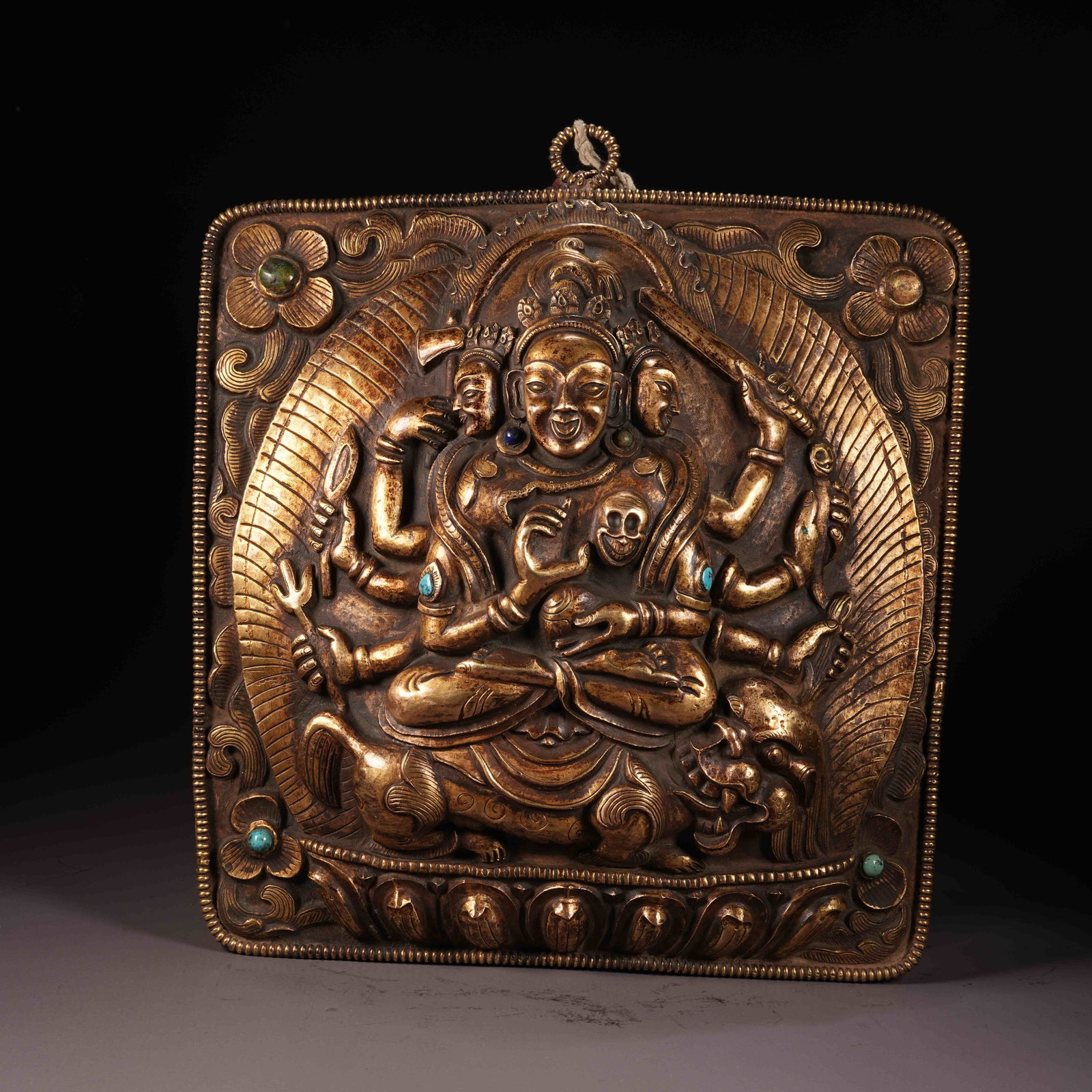 A GILT BRONZE MANJUSHRI TALISMAN WITH HAMMER PATTERN (1 of 7)