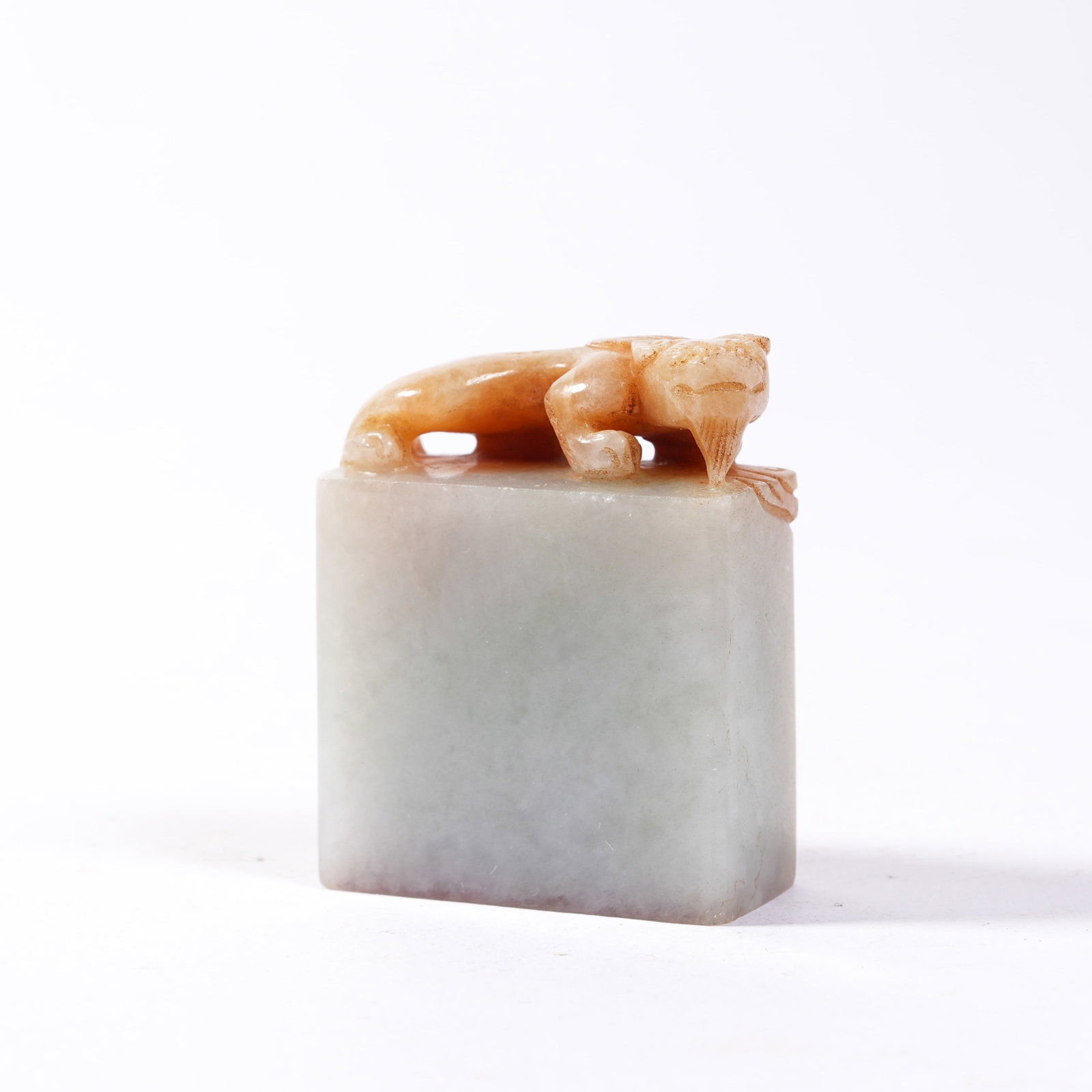 A JADEITE SEAL WITH CHI DRAGON KNOB (1 of 8)