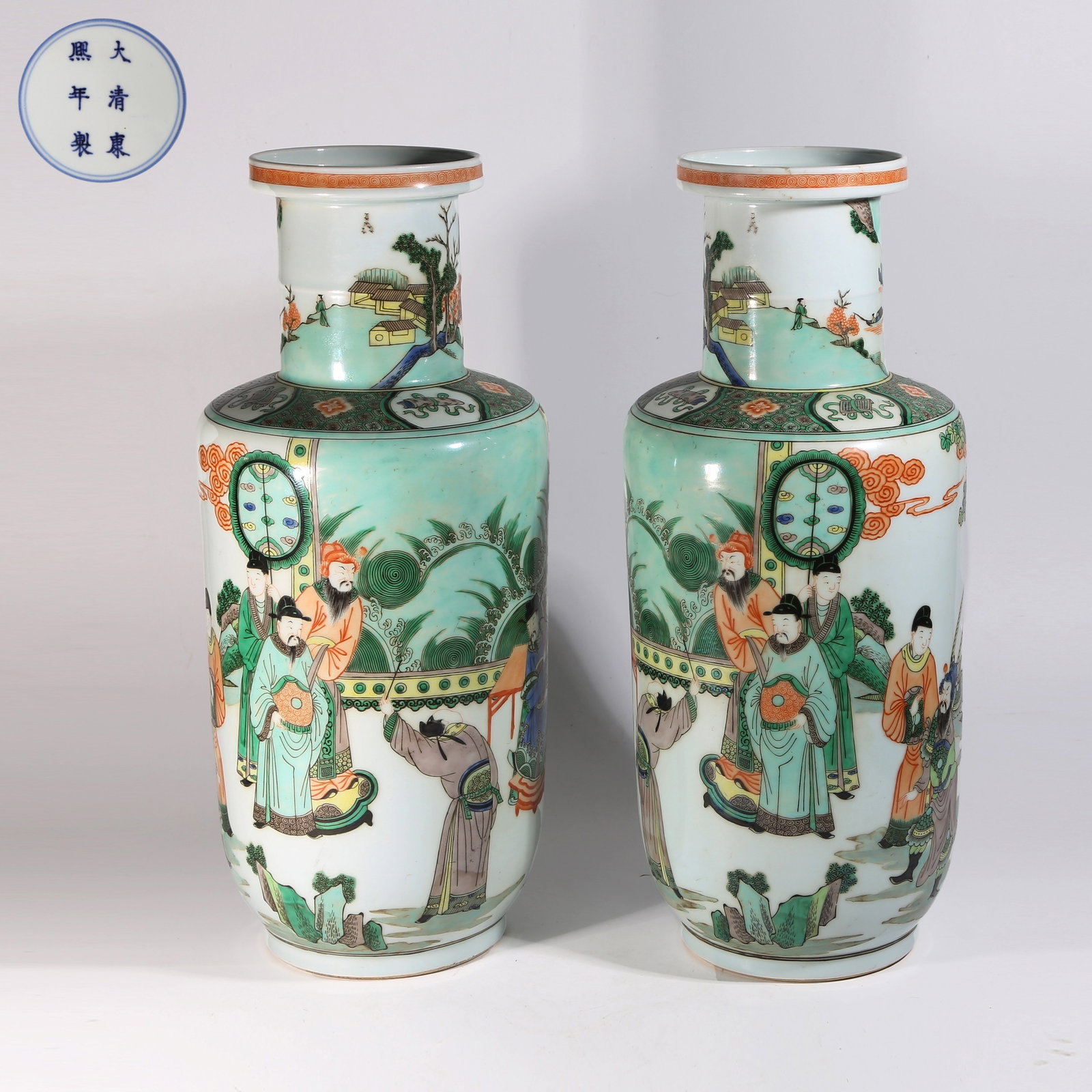 A SET OF WUCAI CLUB-SHAPED VASES WITH FIGURE STORY DESIGN: Set of Wucai Club-Shaped Vases with Figure Story Design