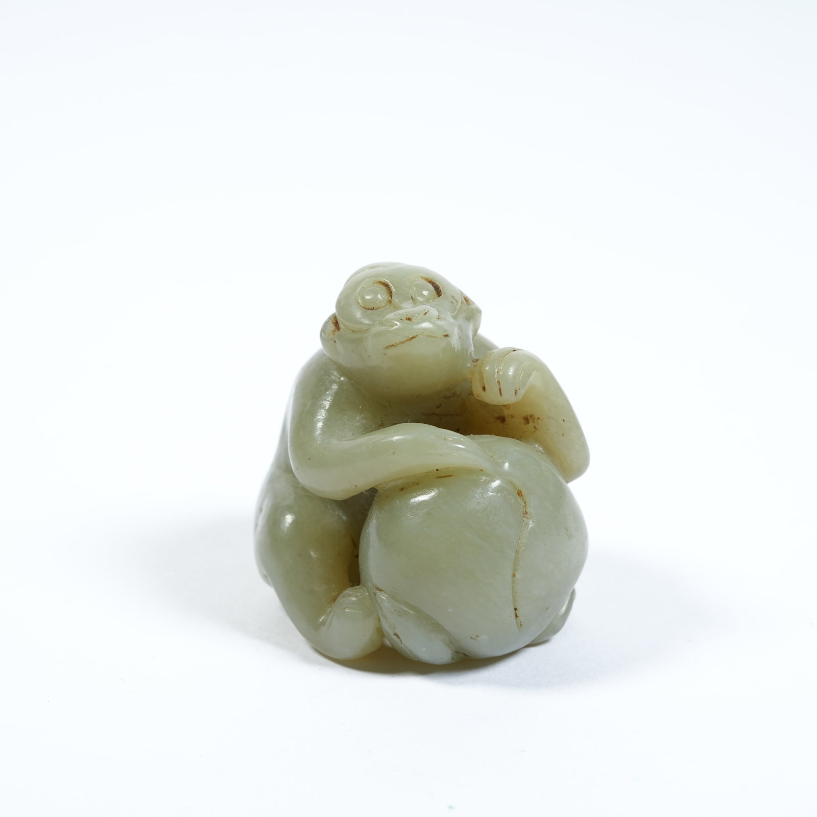 A ANCIENT JADE ORNAMENT OF MONKEY PRESENTING LONGEVITY (1 of 8)
