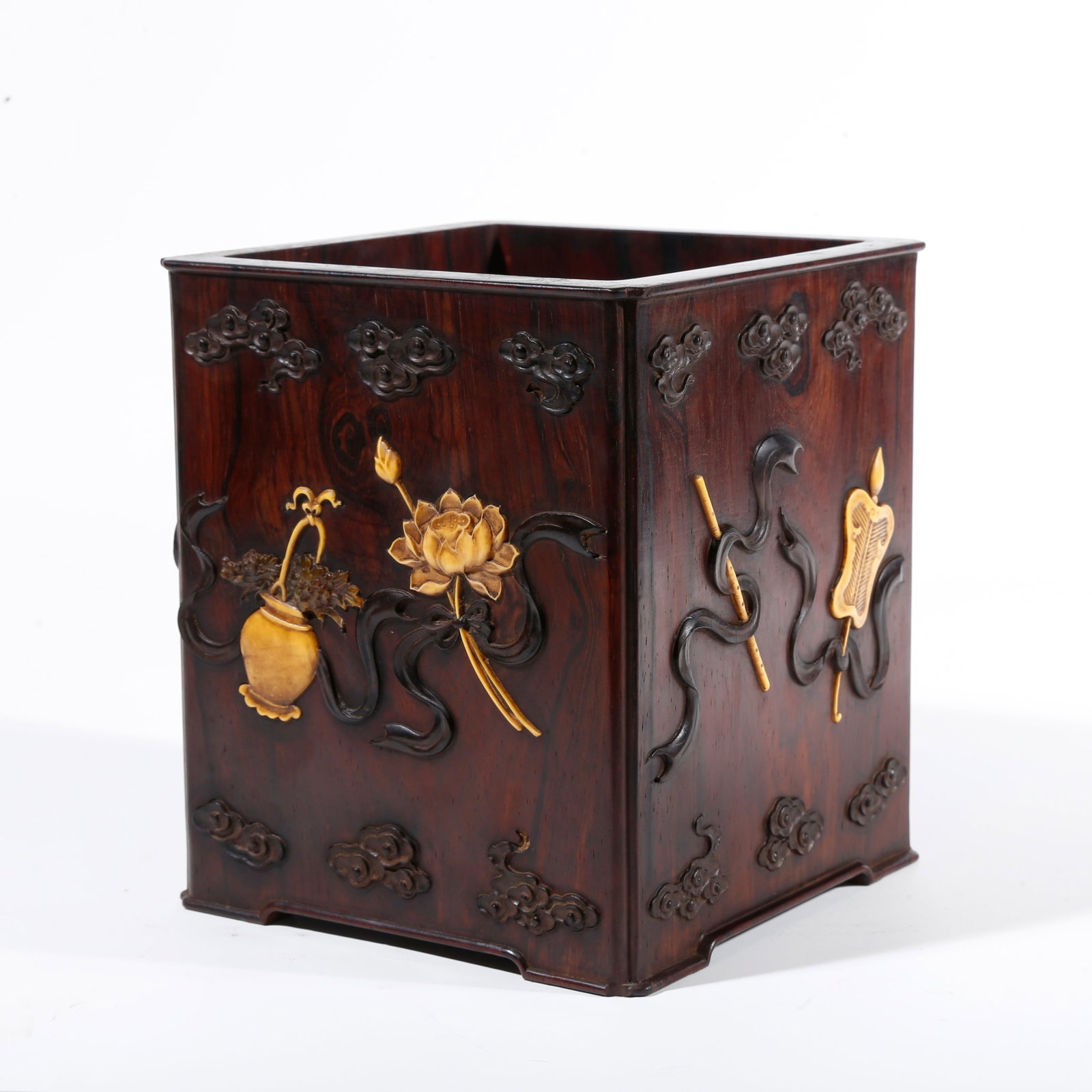 A EIGHT TREASURES PATTERN BRUSH POT IN RED SANDALWOOD CARVING: Eight Treasures Pattern Brush Pot in Red Sandalwood Carving