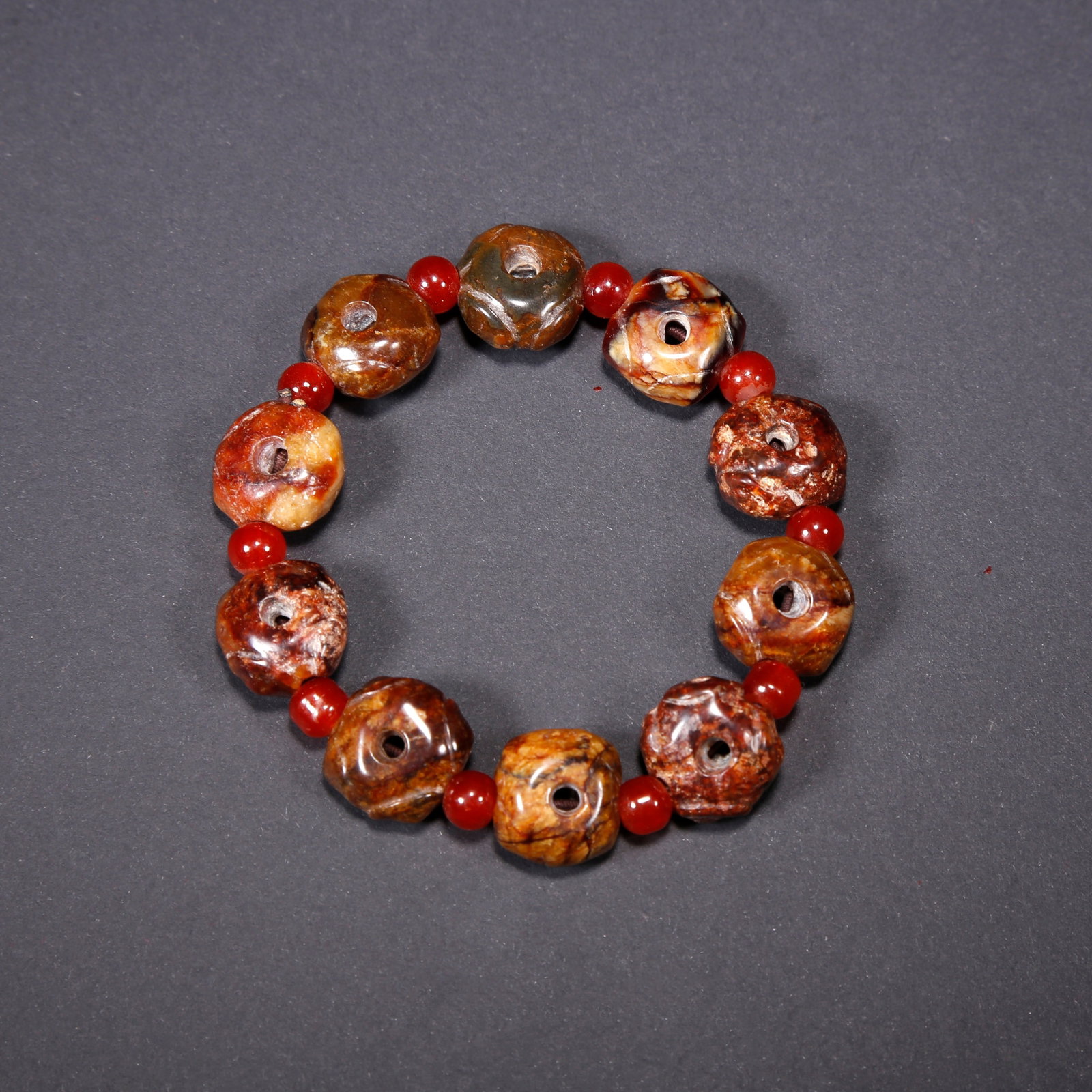A ANCIENT JADE BRACELET BEADS: Ancient Jade Bracelet Beads