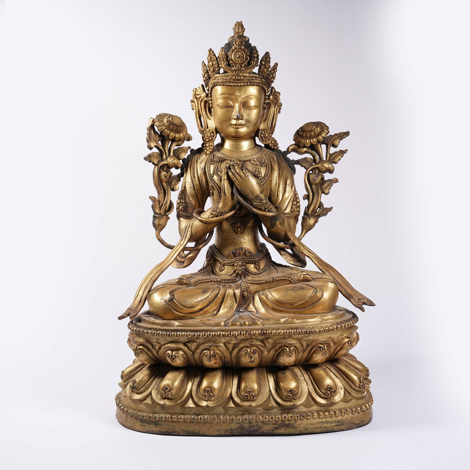 A GILT BRONZE BODHISATTVA STATUE (1 of 8)